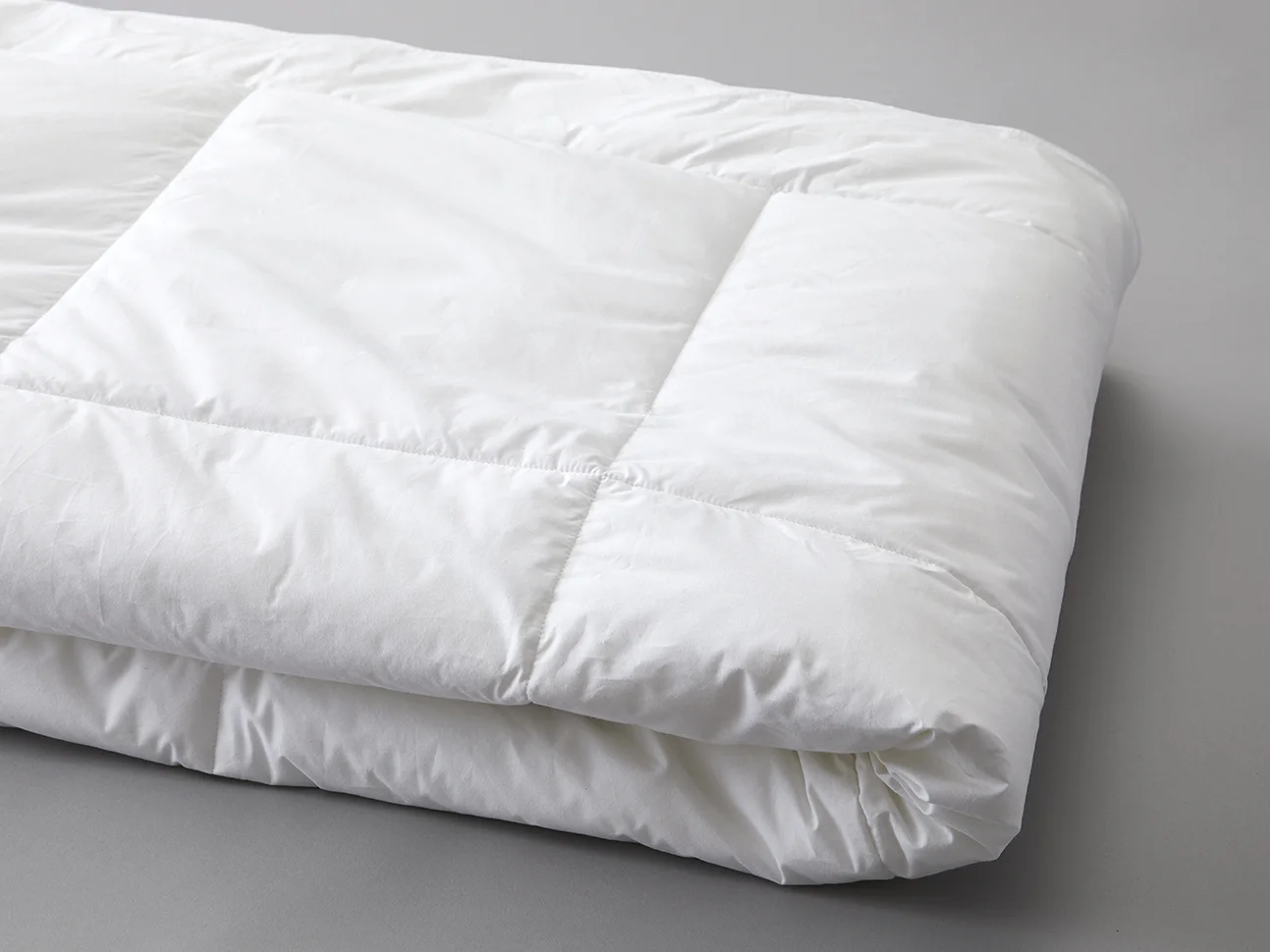 Down Alternative Comforter