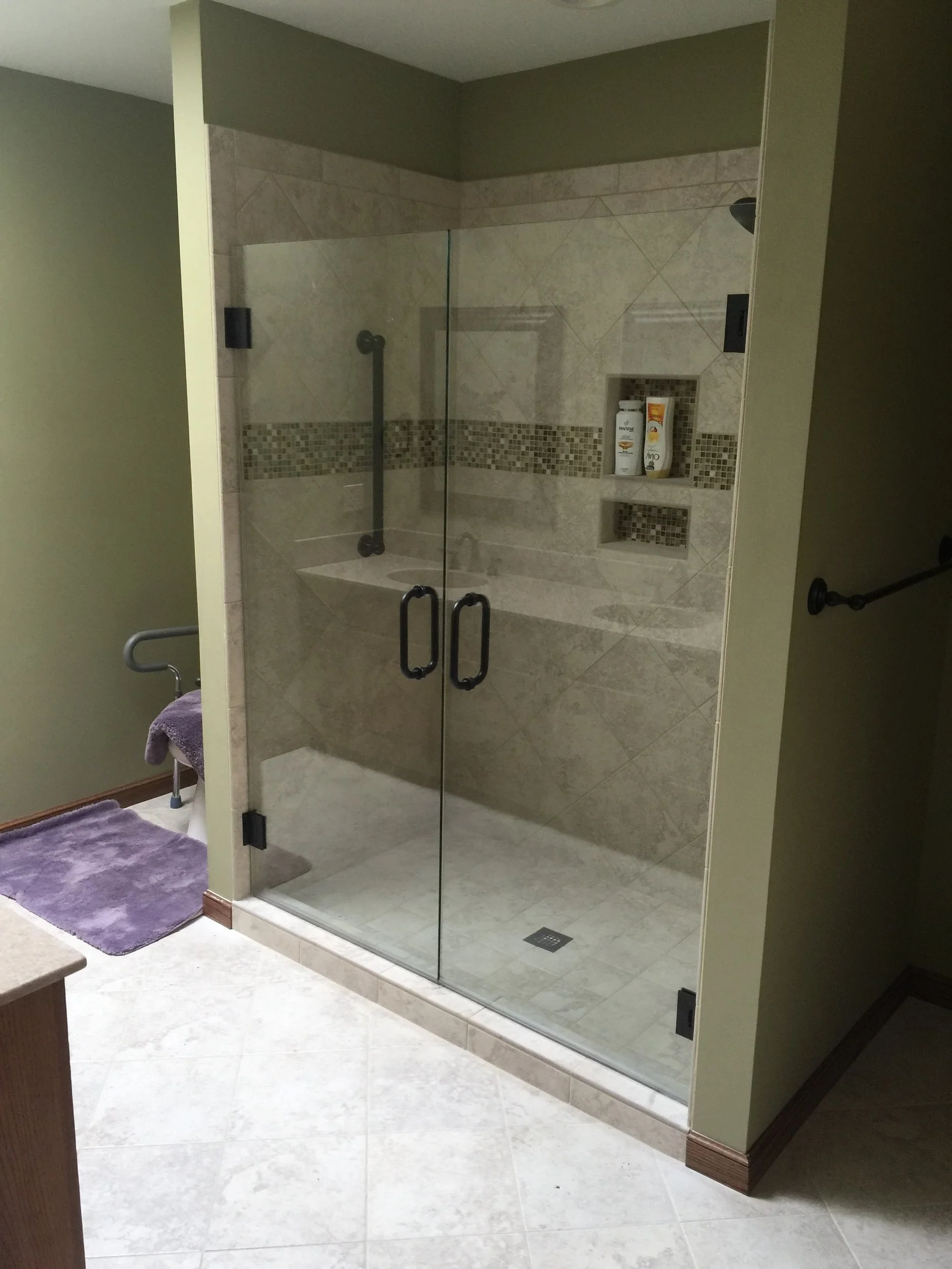 Chase_shower_door_photos-33.jpg