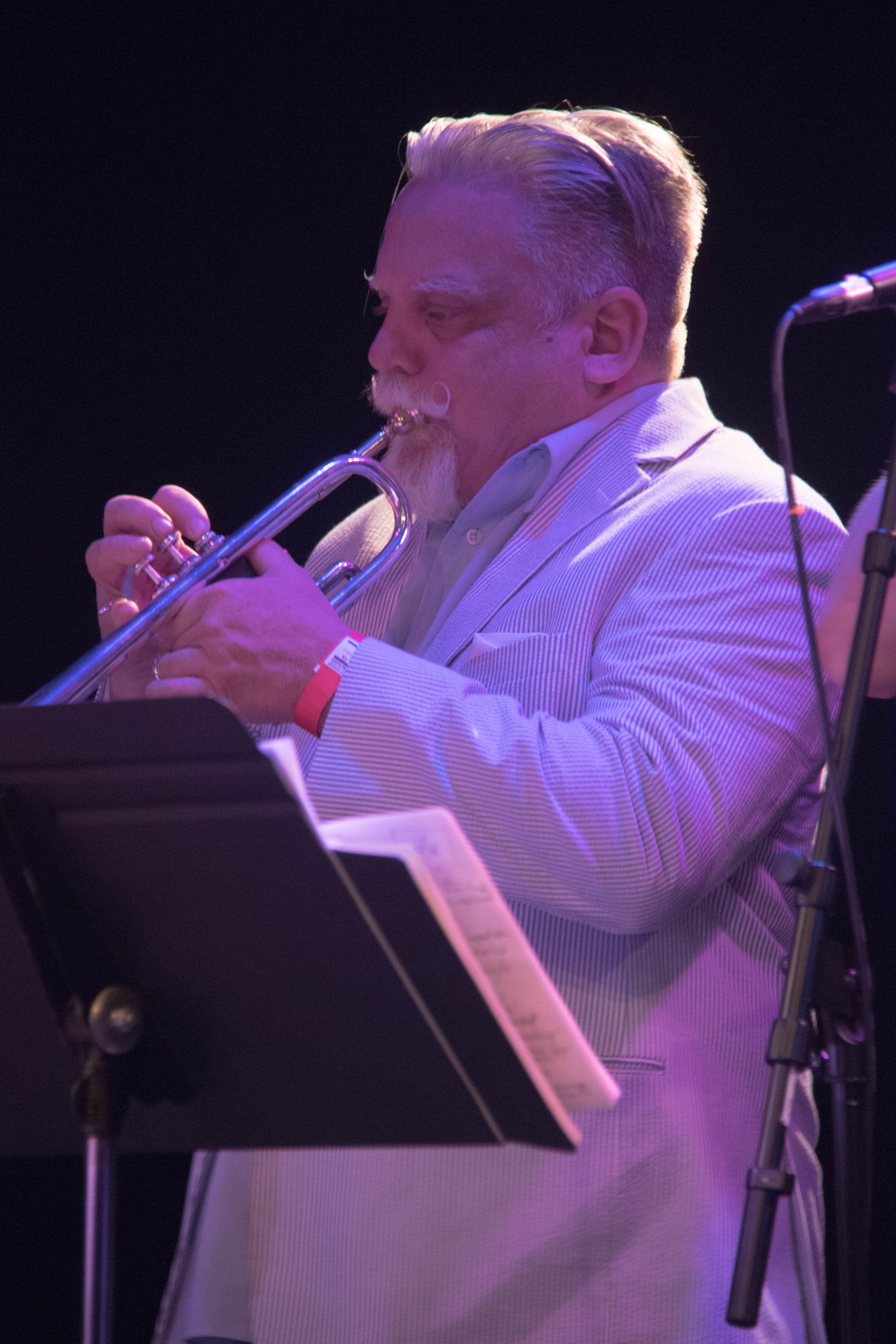 E&J17-0619-14.jpg
