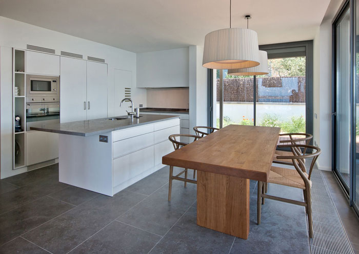large format natural stone tile | Grey Argent