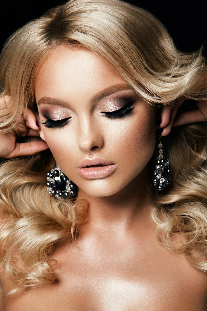 NUDE RTY MAKEUP ANIMAKEUP