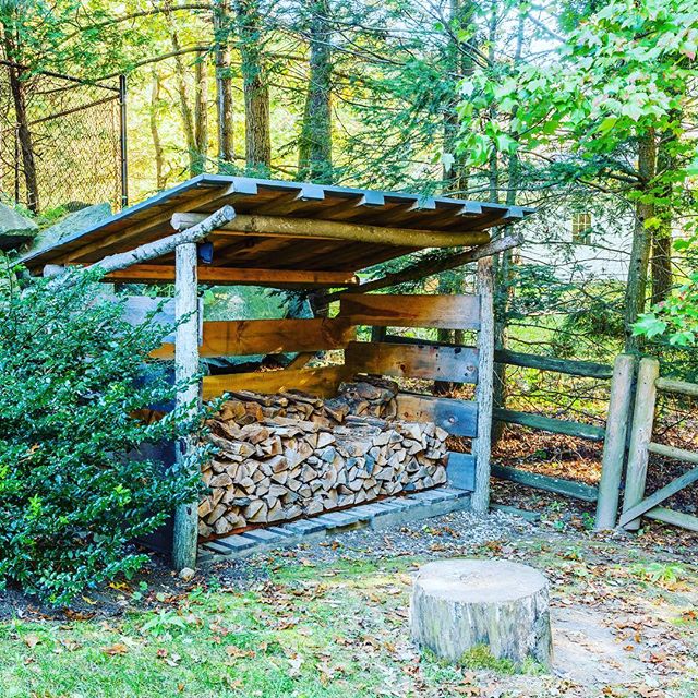 Here in the Northeast, we go through A LOT of firewood! 🔥🔥#30degreesthismorning #newenglandlandscapes #winteriscoming #designandbuild