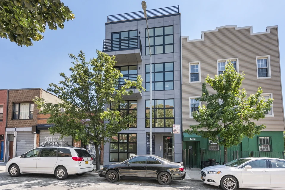 4040 Building facade.jpg