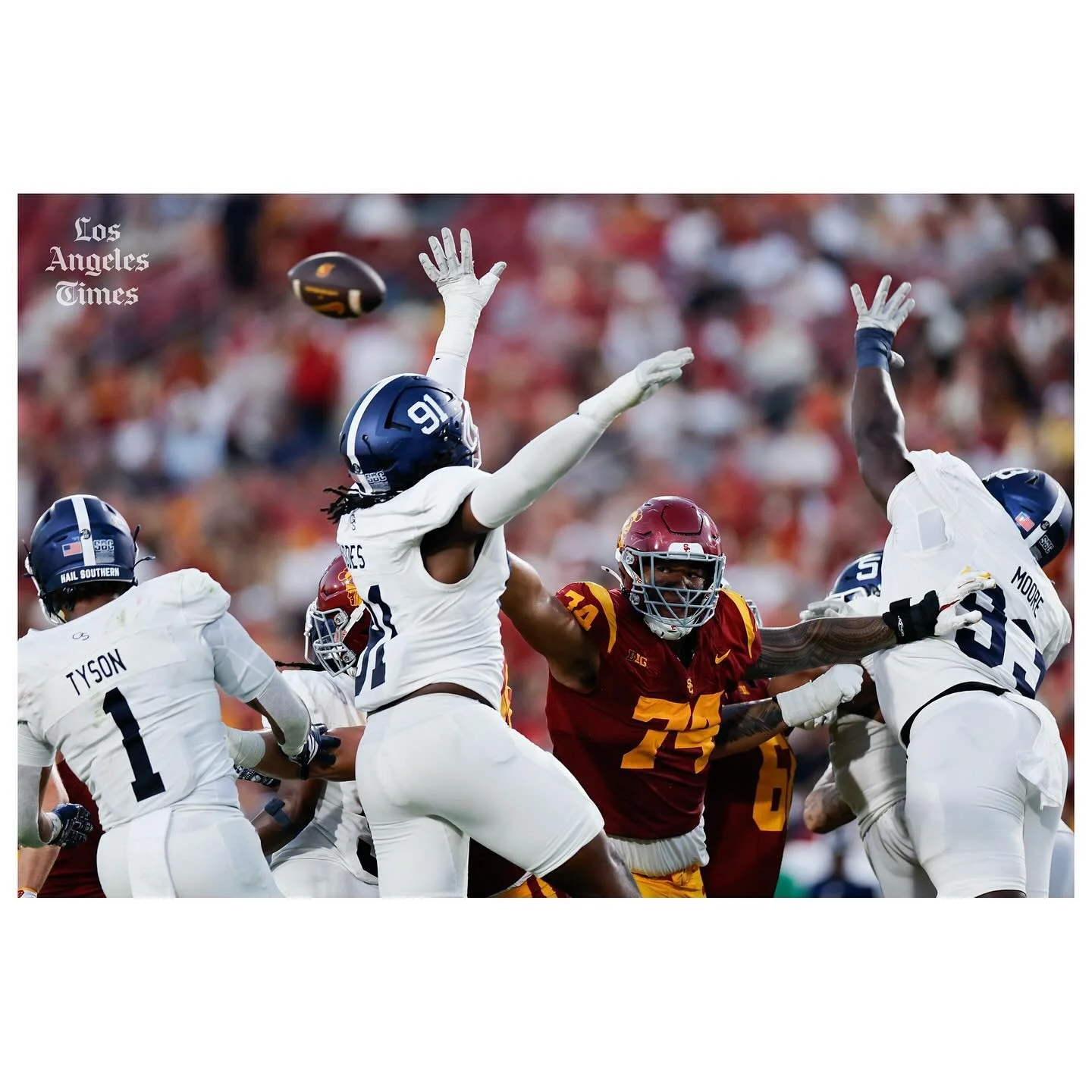 USC vs. Georgia Southern 

@latimes 

#football #usc #georgiasouthern #collegefootball #trojans