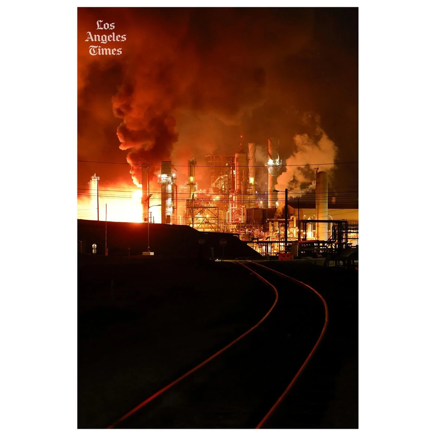 Fire breaks out at the Chevron refinery in El Segundo. 

#fire #news #documentary #firefighter