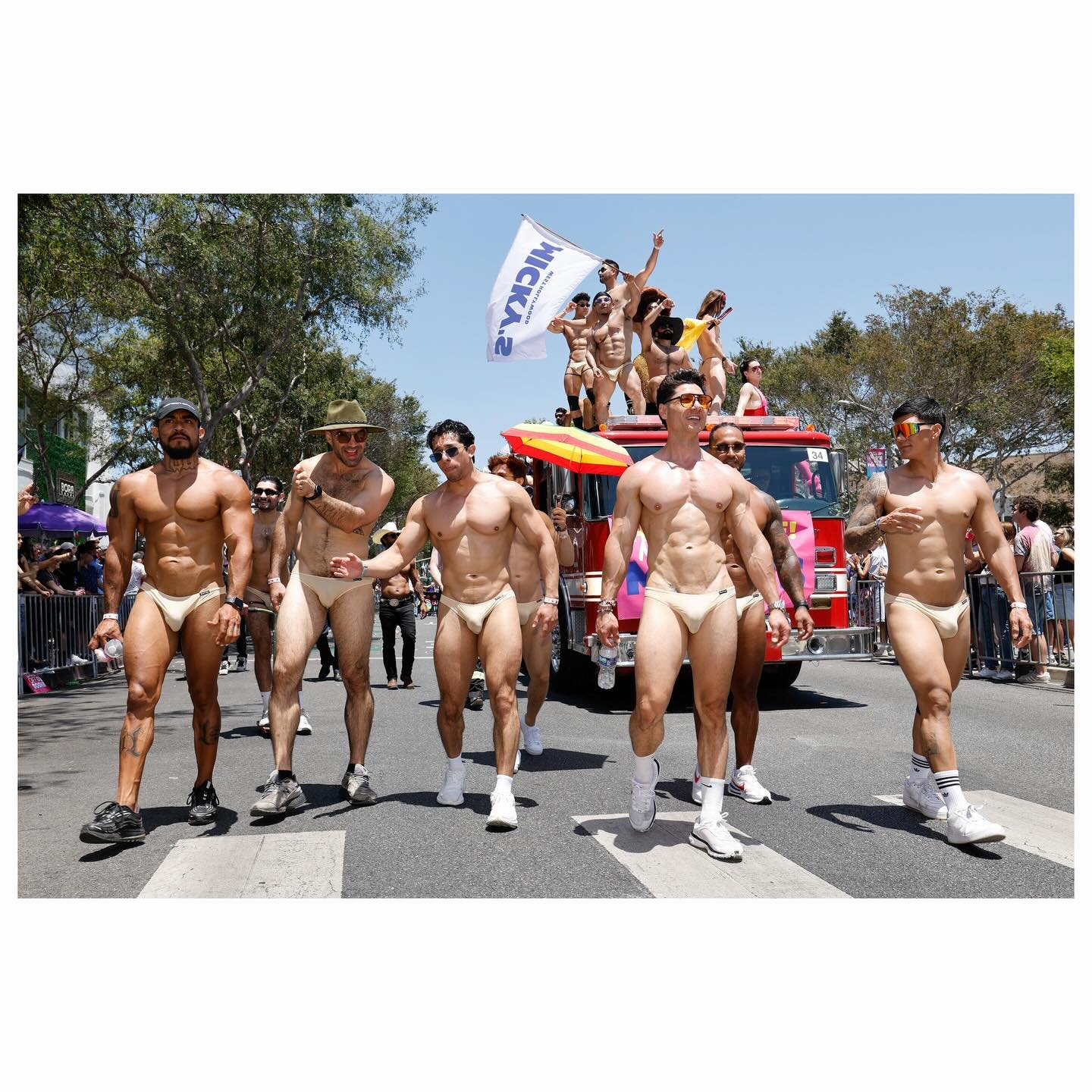 Happy Pride 2026 🏳️&zwj;🌈

@californiapost 
@wehopride 

#pride #lgbtq #weho #prideparade #poppers