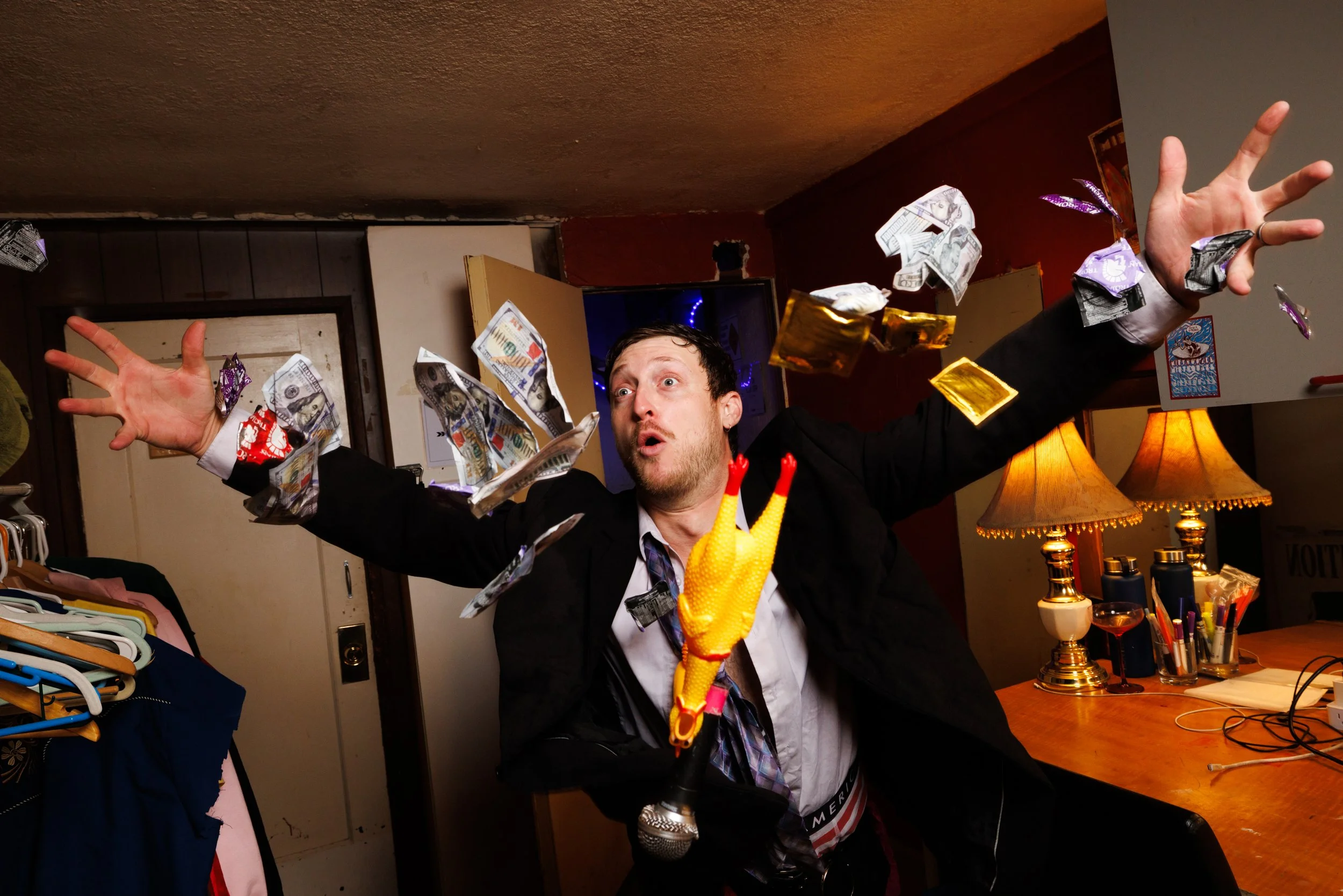 1563724-et-Zach-Zucker_CES_0279.JPG