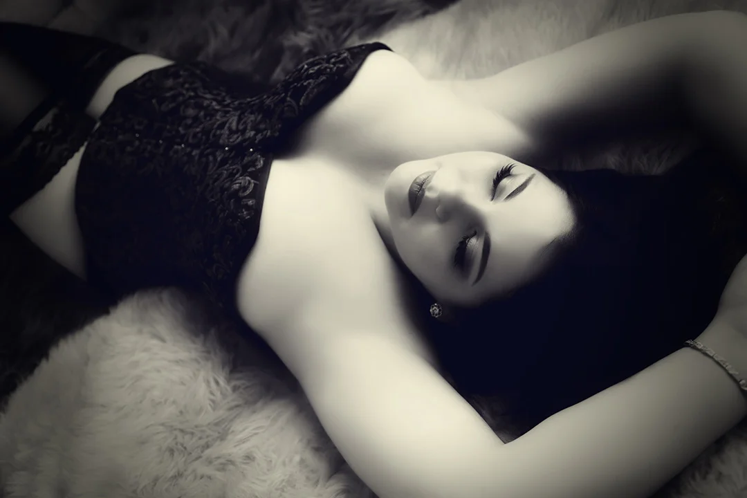 Curves Boudoir Photography - Curves Photography Studios.jpg