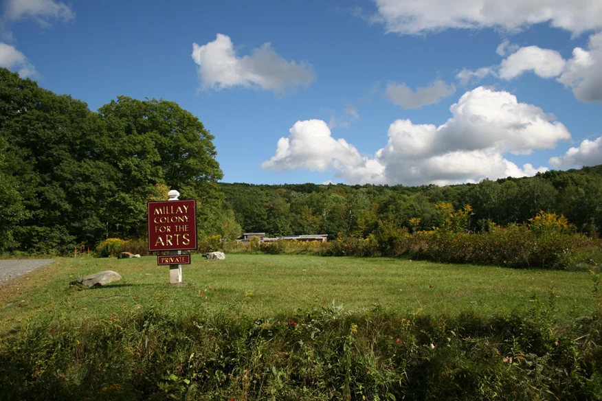 millay-driveway-w-sign.jpg