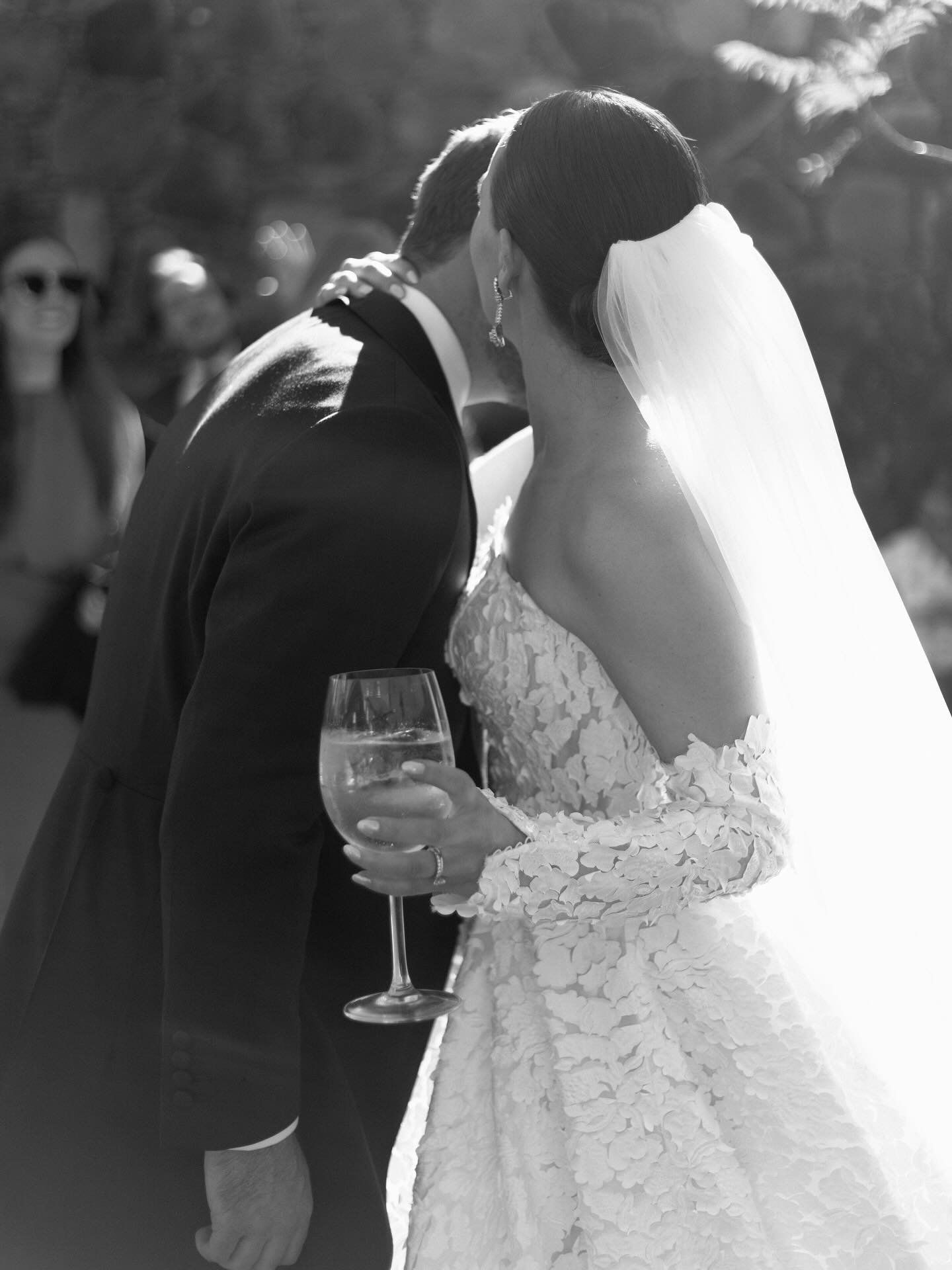 Fatima in our Cathedral Single tier / Tul Liso / Ivory wedding veil
.
Foto @icone__stories