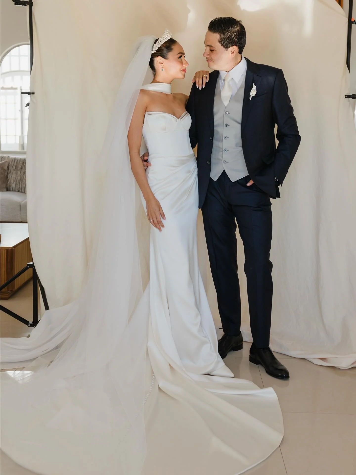 Carolina in our Cathedral Two tier / Tul Liso / extra volumen / Ivory wedding veil
.
Foto @conte.mx