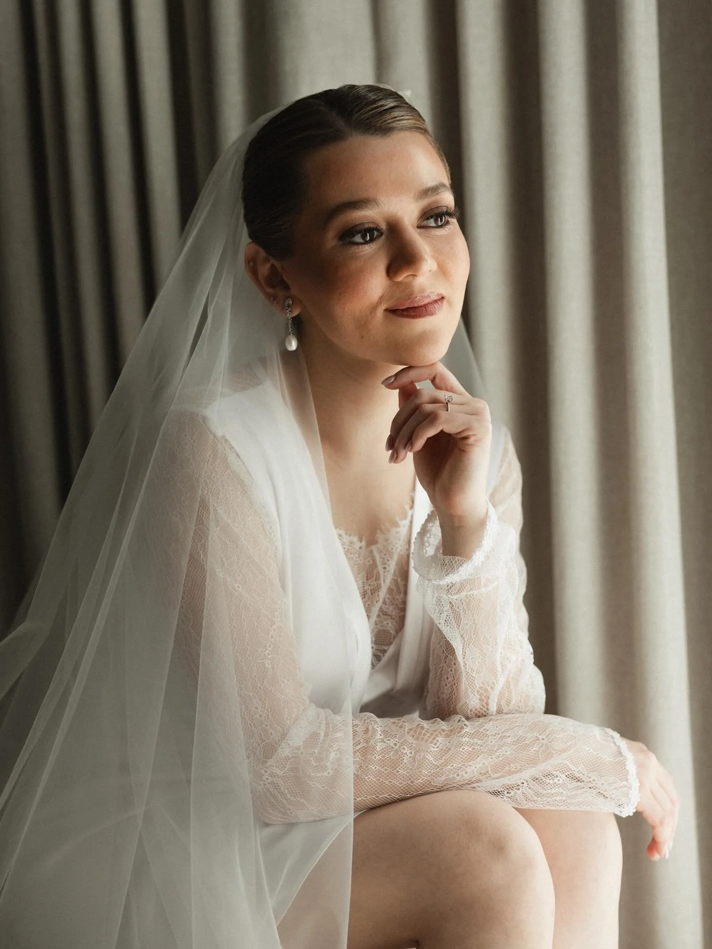 Kassandra in our Drop veil / Tul Seda / Ivory / wedding veil &amp; &ldquo;Cecil&rdquo; getting ready set
.
Foto&nbsp;@marcocarpiowp