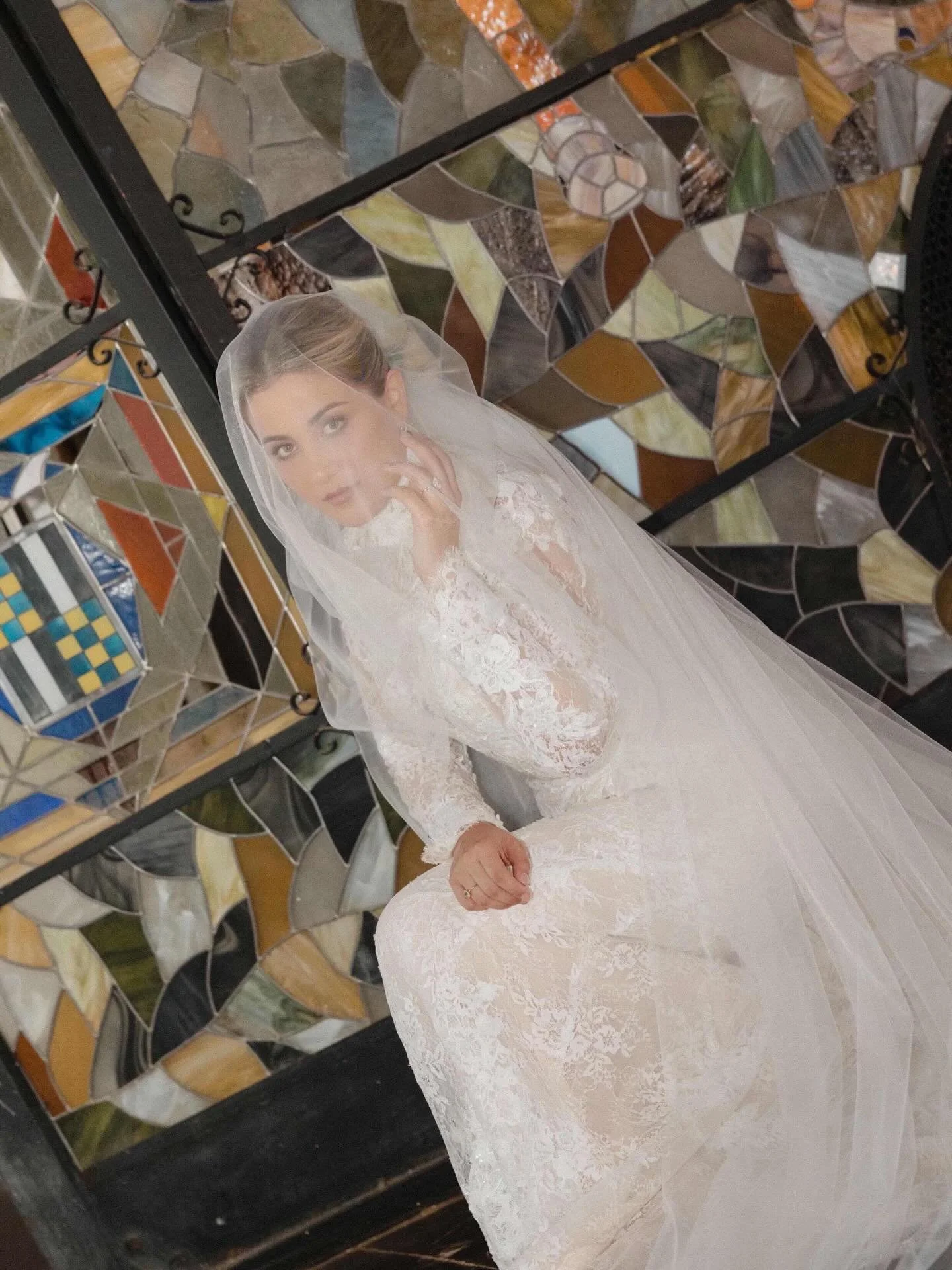 Lupita in our Cathedral Two tier / Tul Bon / Ivory wedding veil
.
Foto @conte.mx