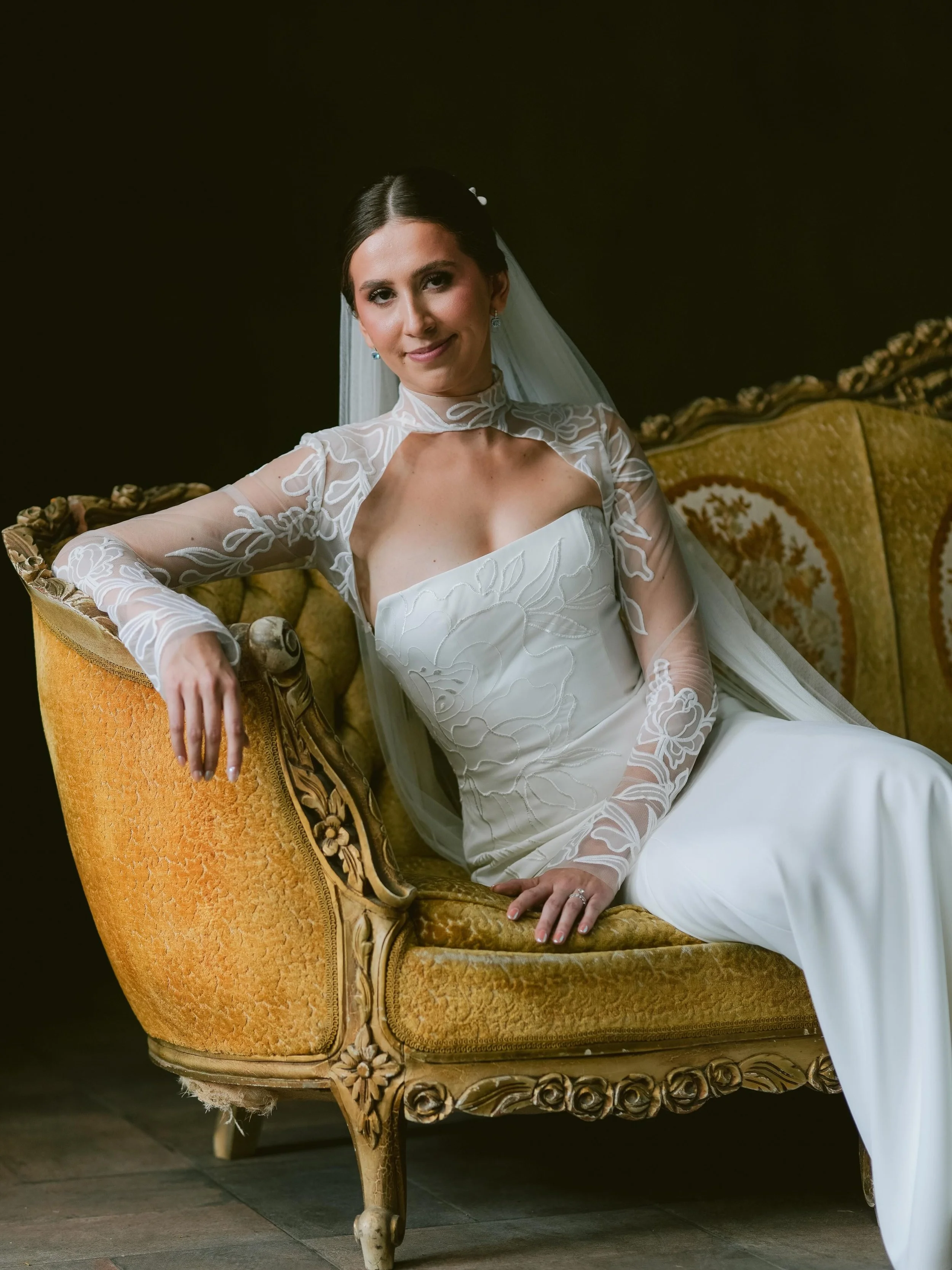 Ana Karen en nuestro bolero top personalizado para su vestido 🤍