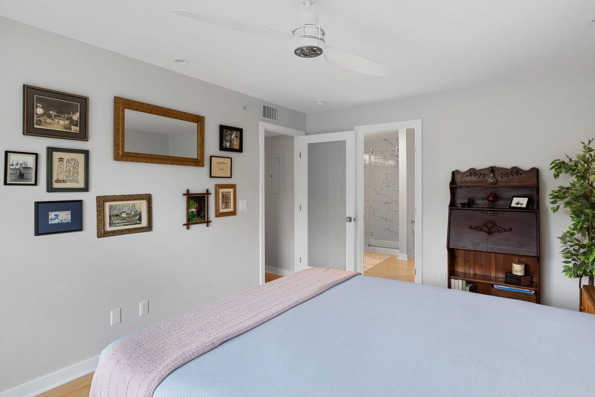 13-web-or-mls-700 Daniel Ellis Dr 8306 - Coastal RE Photo-2.jpg