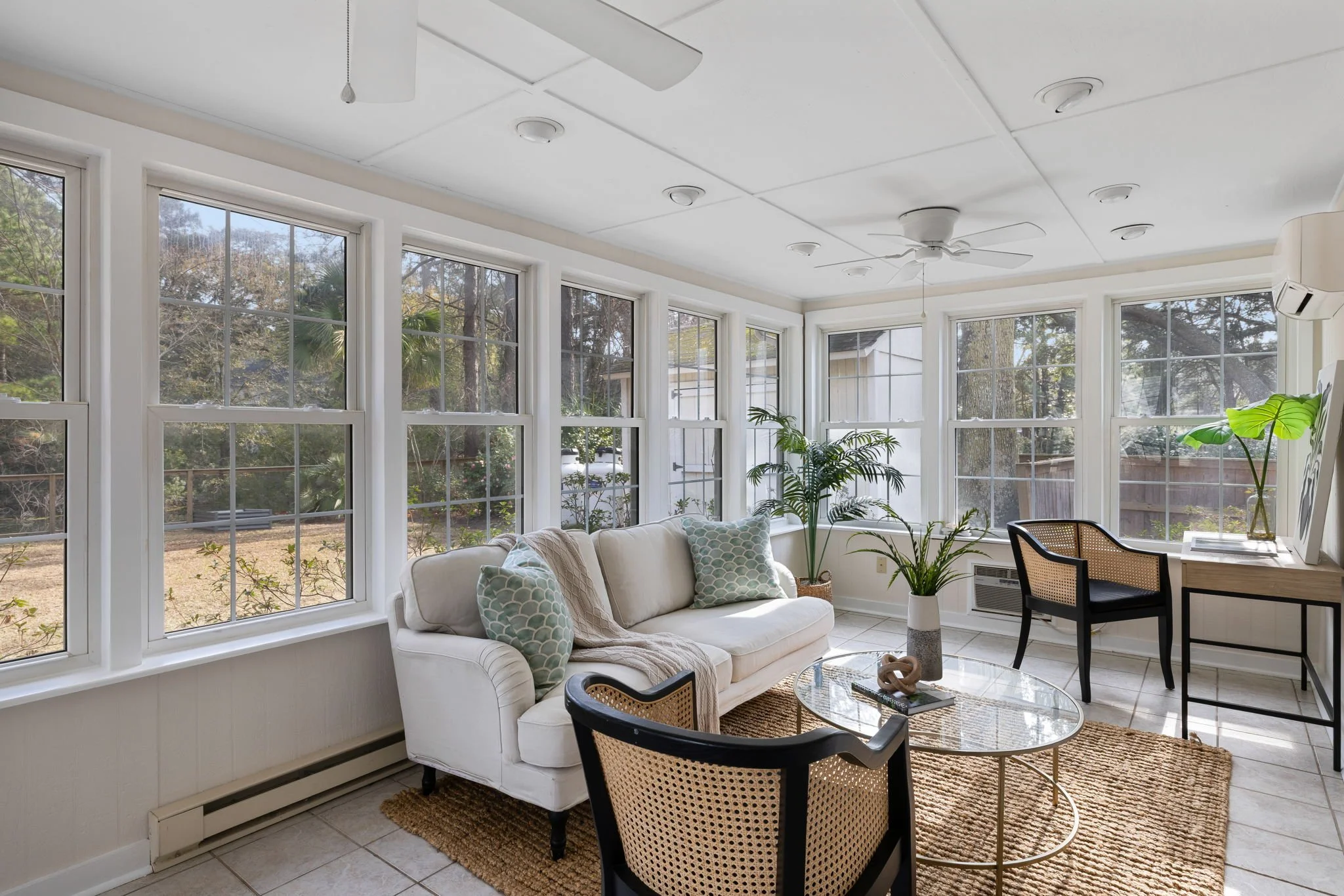 12-web-or-mls-1490 Diamond Blvd- Coastal Re Photo-18.jpg