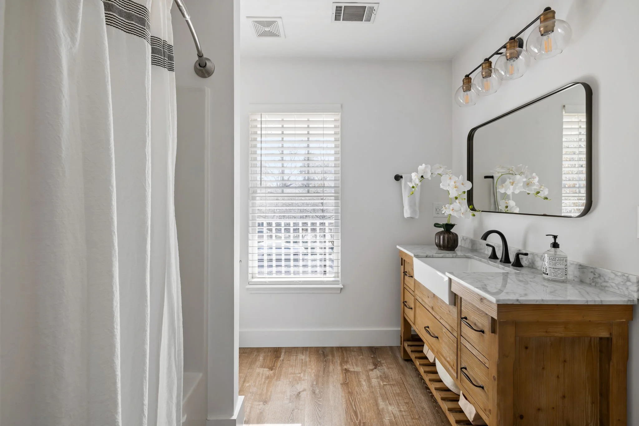 13. Primary Bathroom.jpg