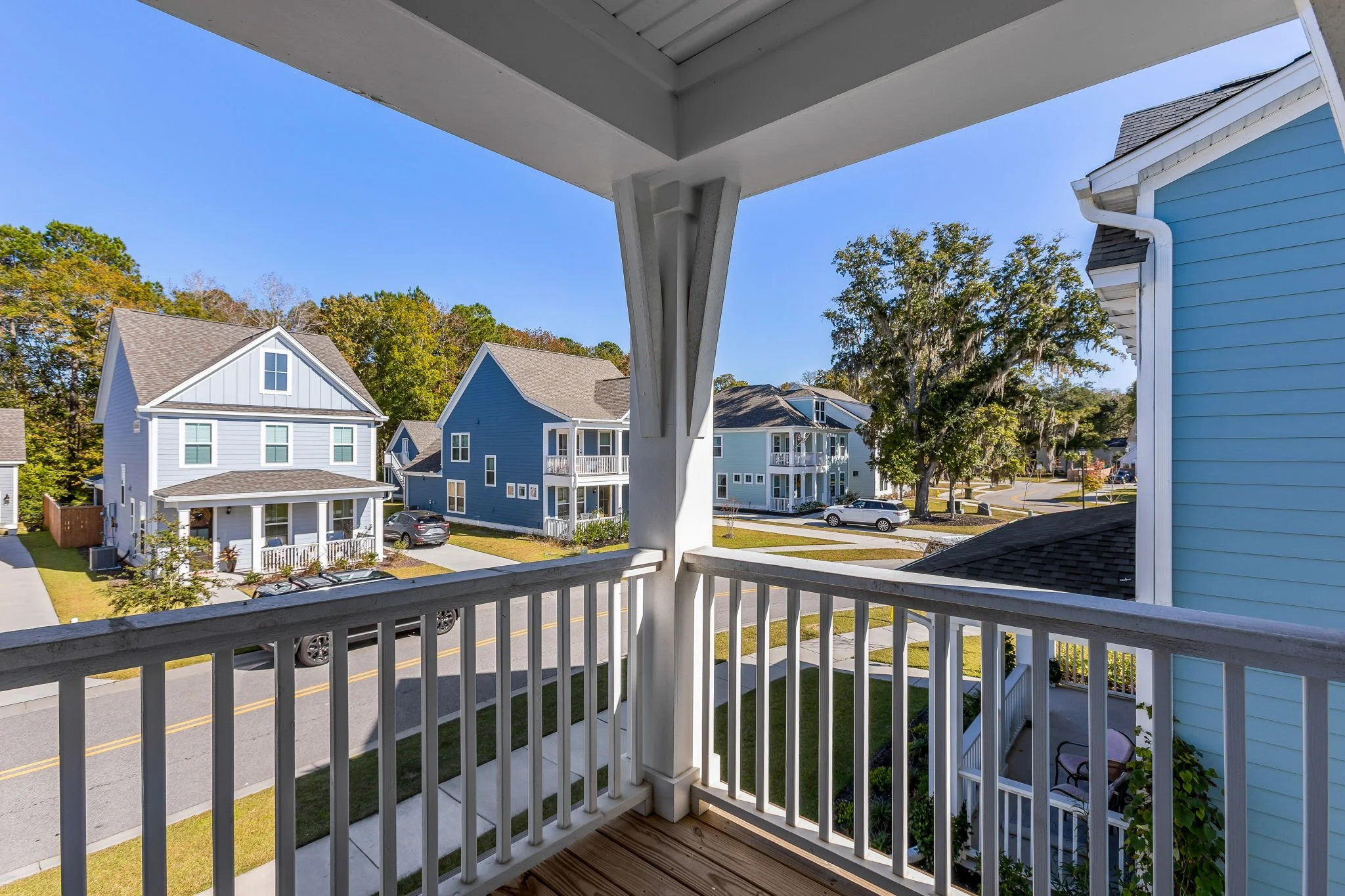 21-web-or-mls-2037 Blue Bayou Blvd CoastalRE-21.jpg