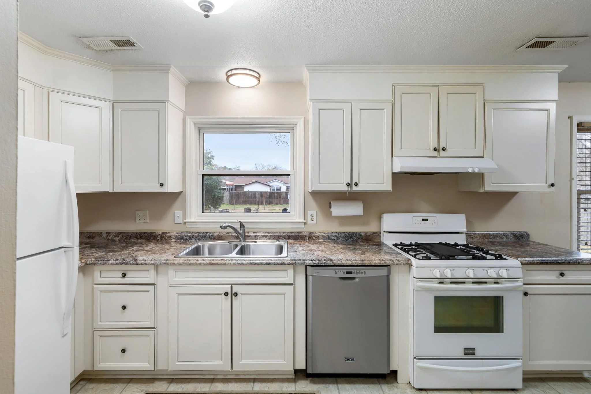 6-web-or-mls-4 Newark Ave CoastalRE-1.jpg