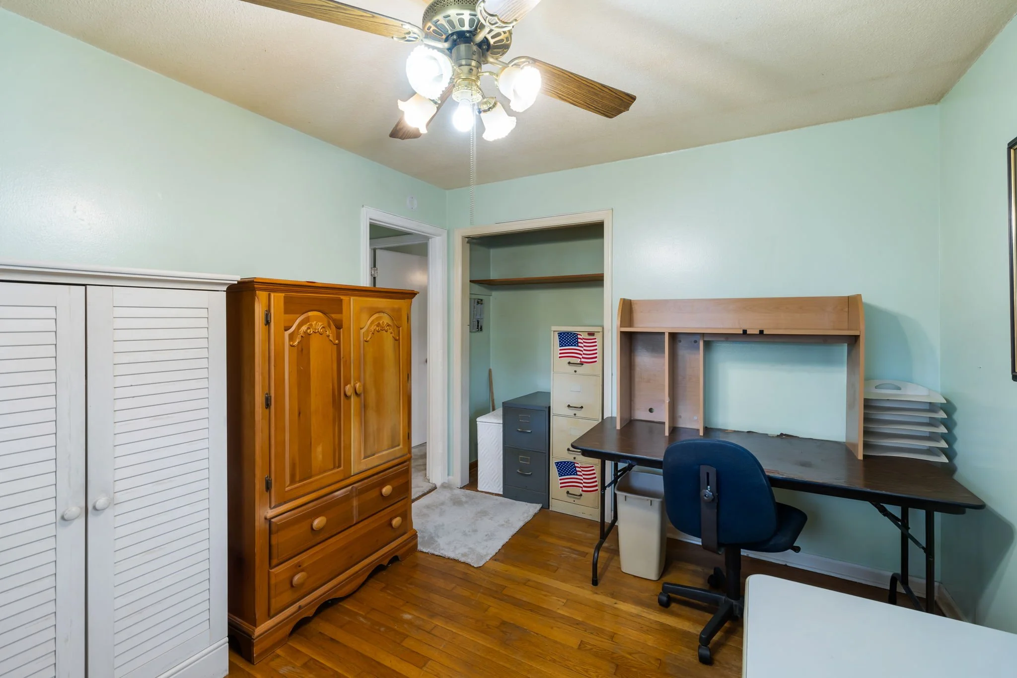 12-web-or-mls-4 Newark Ave CoastalRE-15.jpg