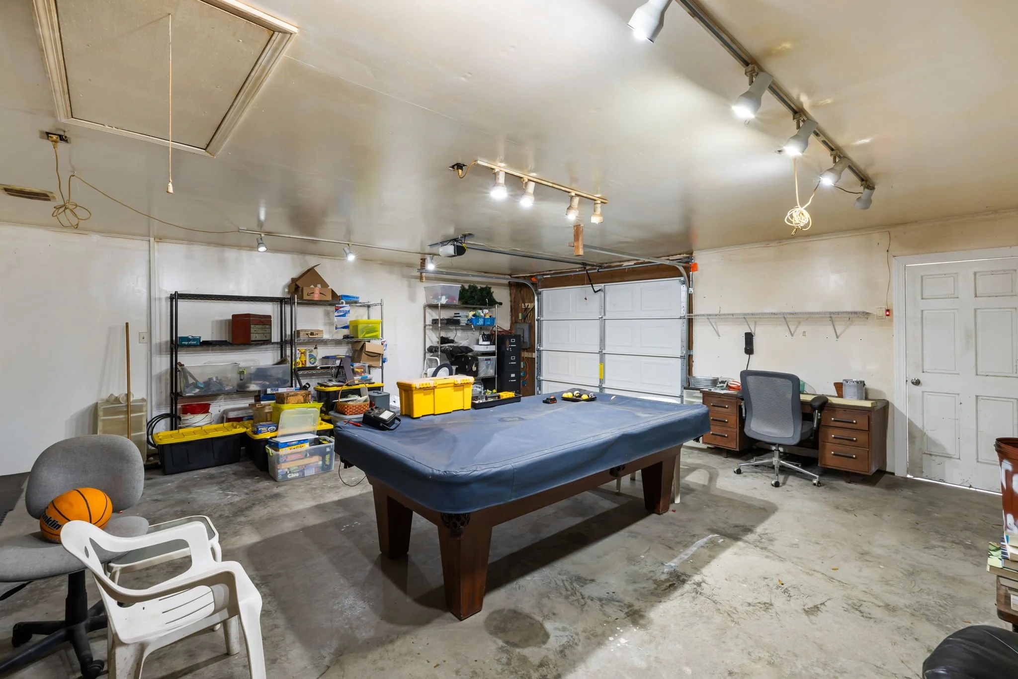 17-web-or-mls-4 Newark Ave CoastalRE-14.jpg