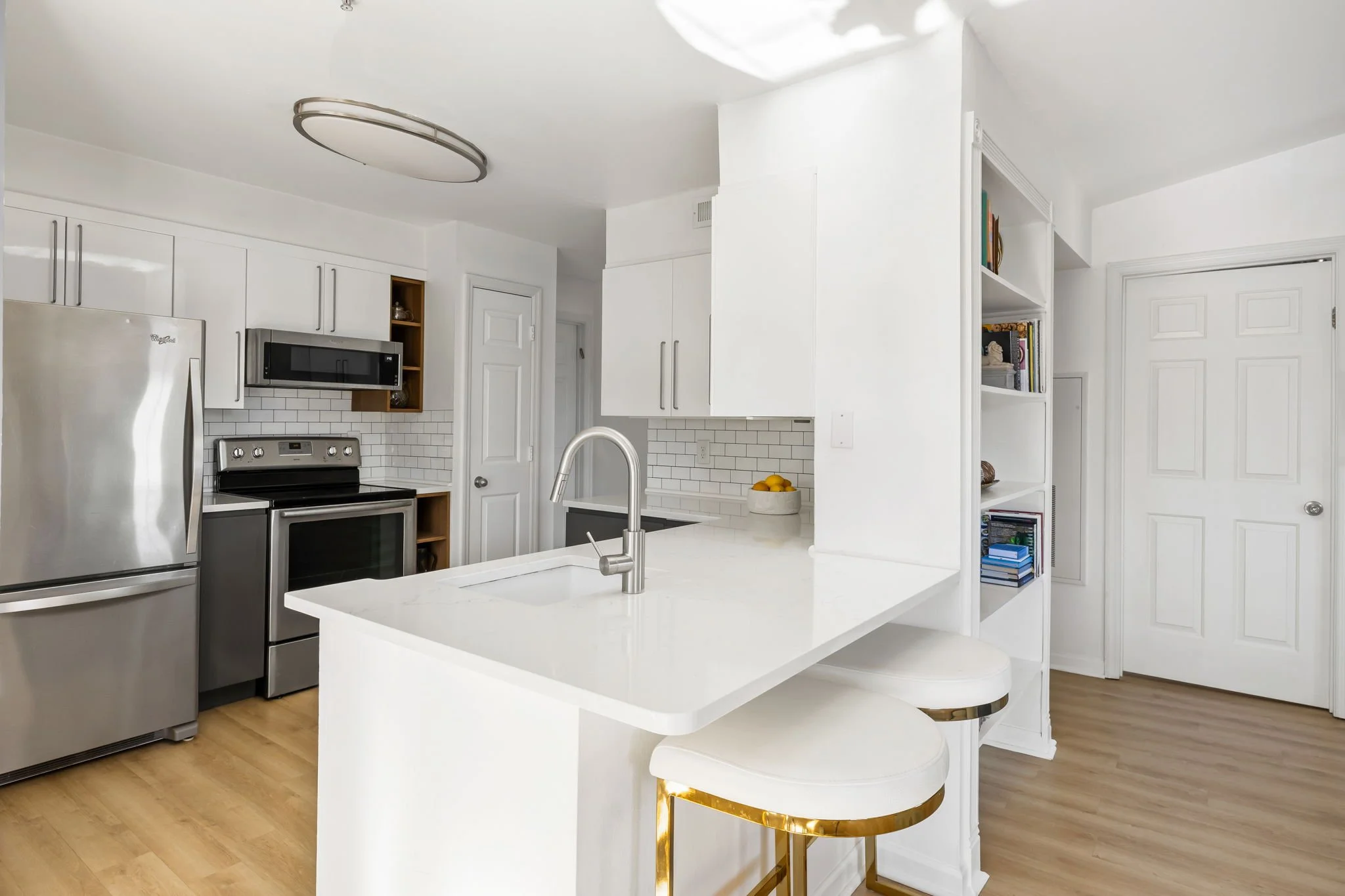 5-web-or-mls-700 Daniel Ellis Dr 10301 CoastalRE-7.jpg