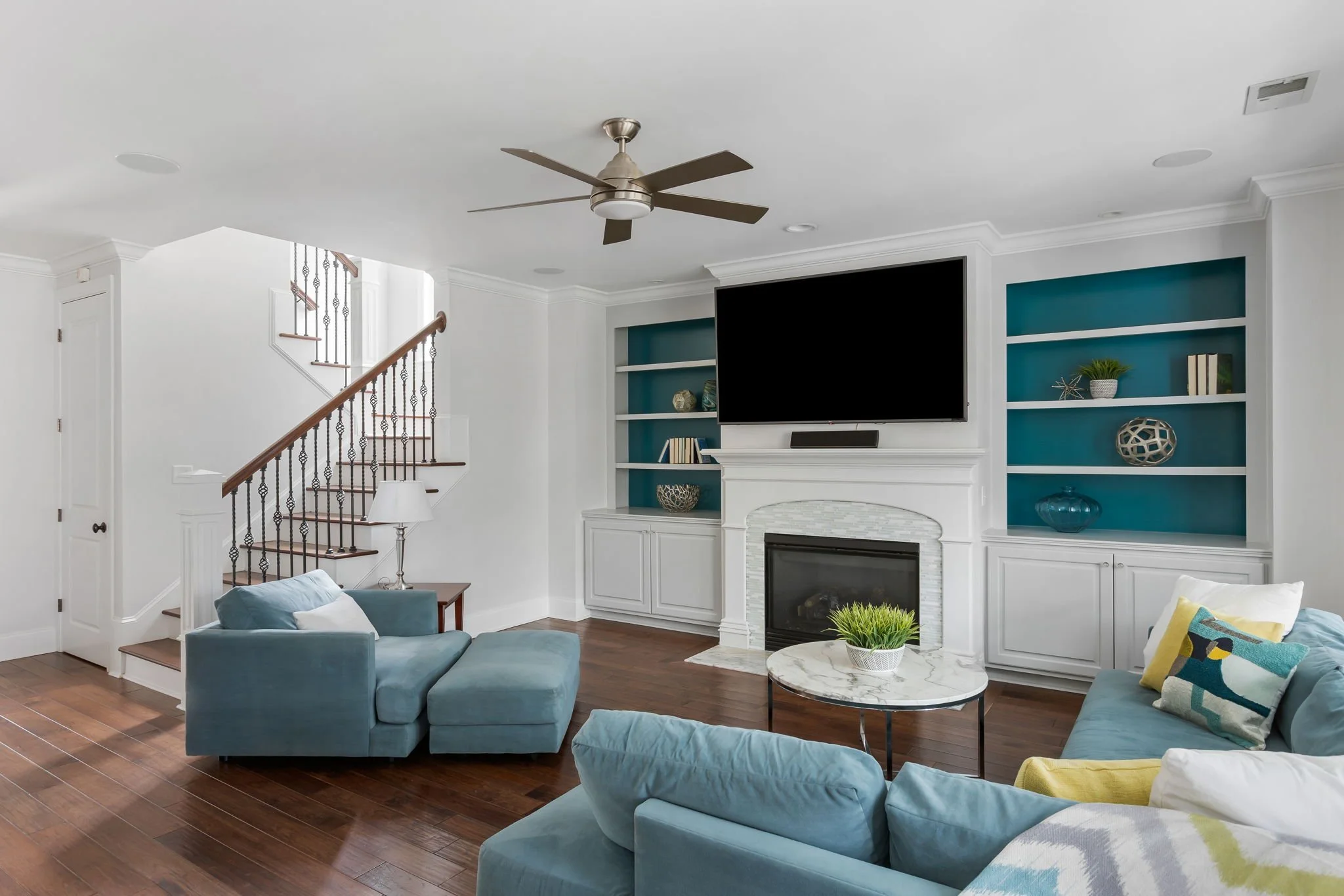 5-web-or-mls-4320 Savoy St CoastalRE-13.jpg