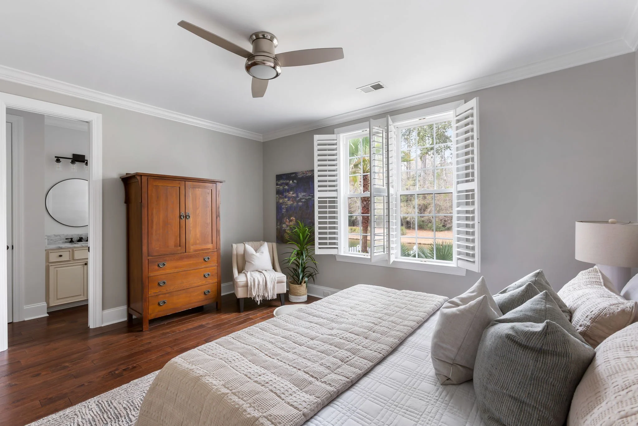 14-web-or-mls-4320 Savoy St CoastalRE-18.jpg