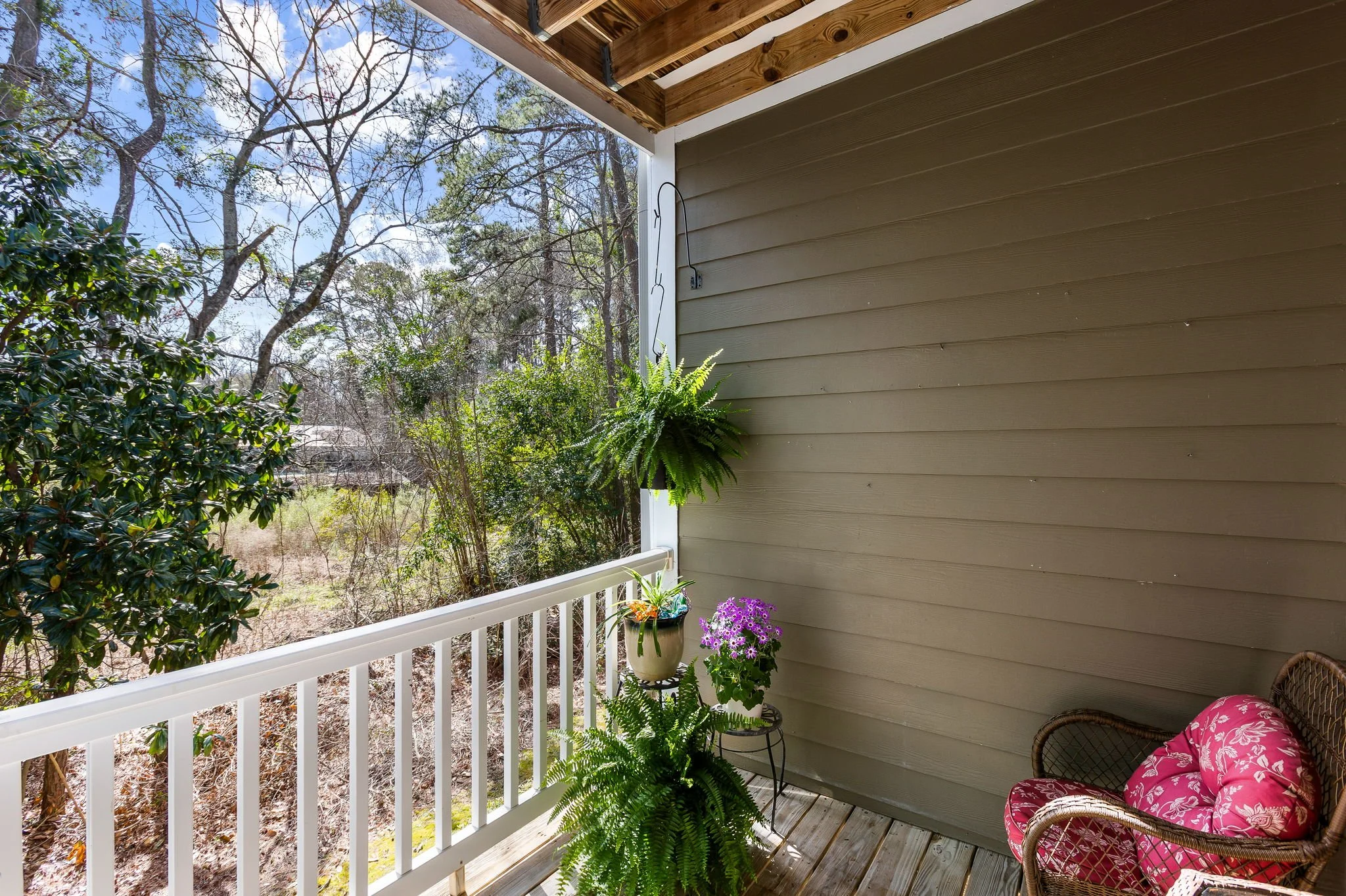 10-web-or-mls-9011 Parlor Dr CoastalRE-23.jpg