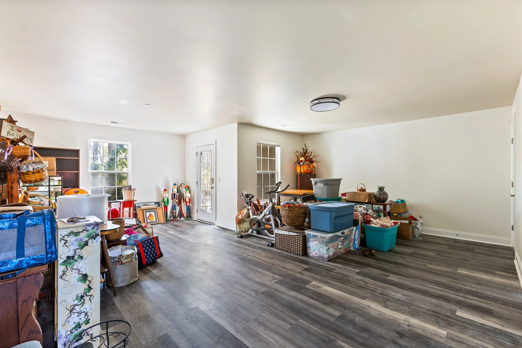 19-web-or-mls-9011 Parlor Dr CoastalRE-17.jpg