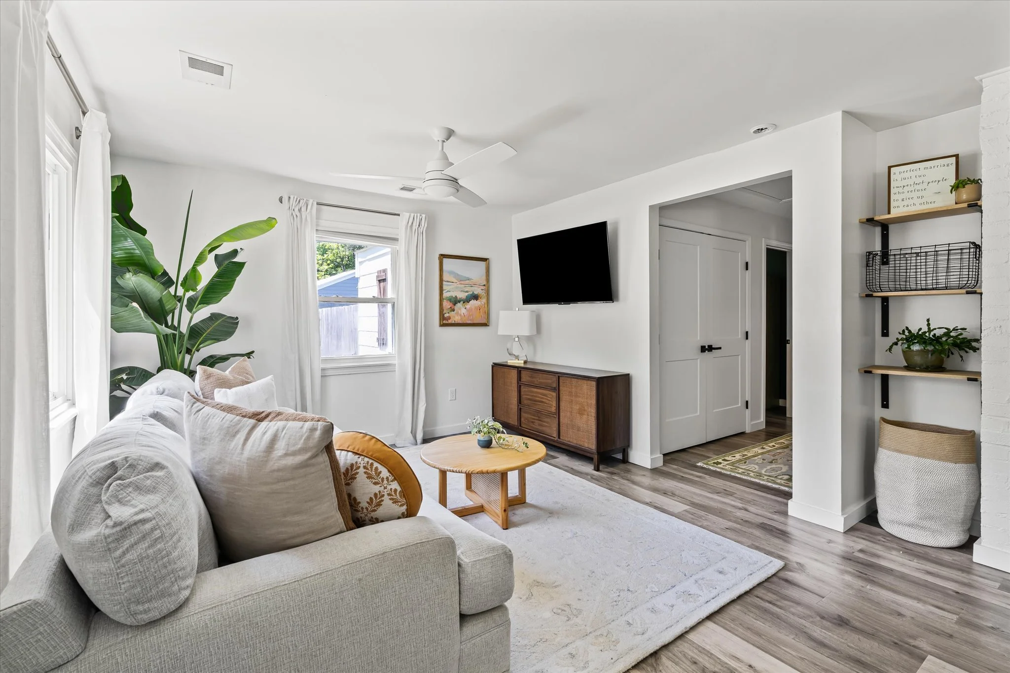 01-Living Room.jpg