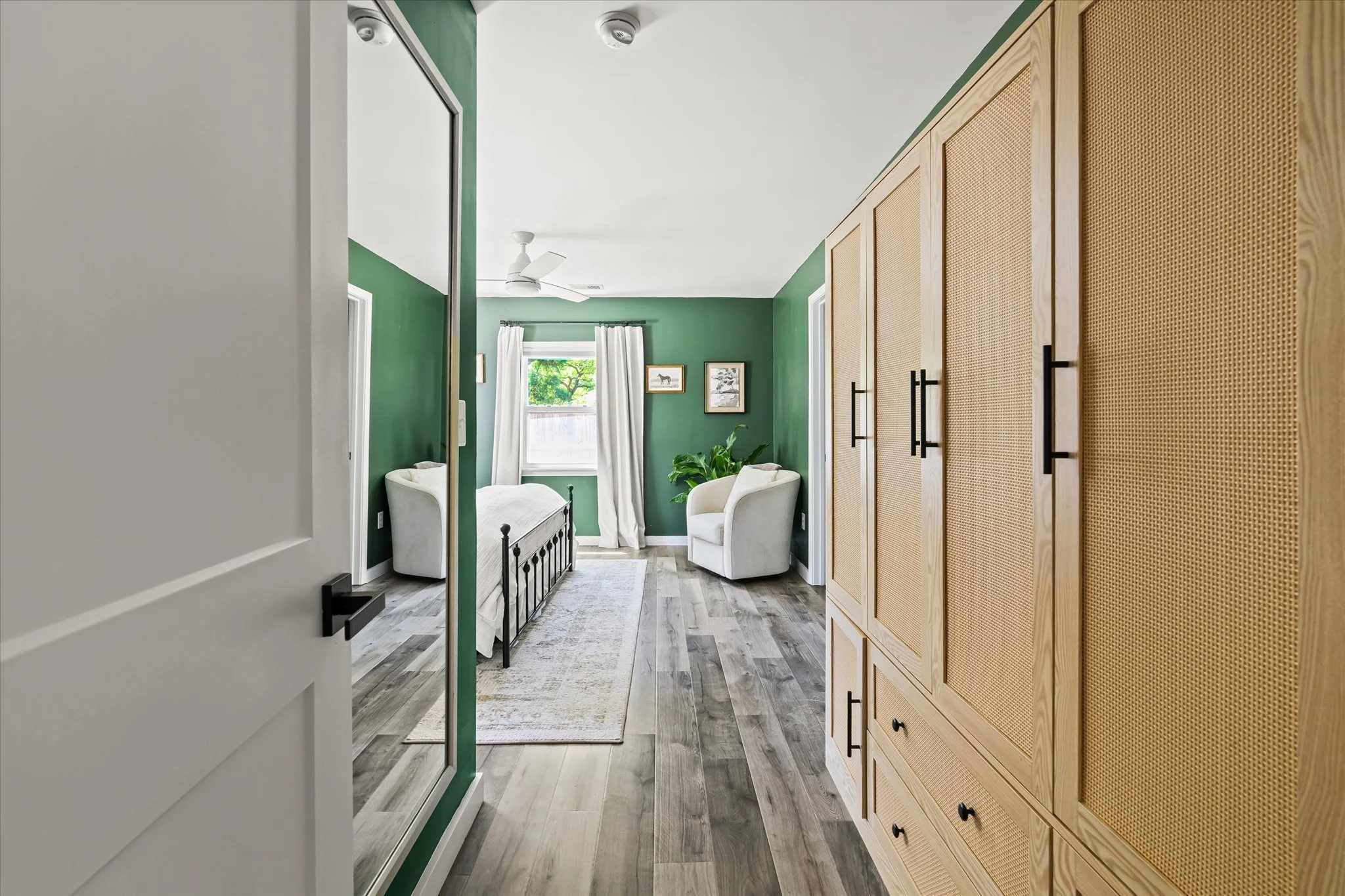 10-Master Bedroom.jpg