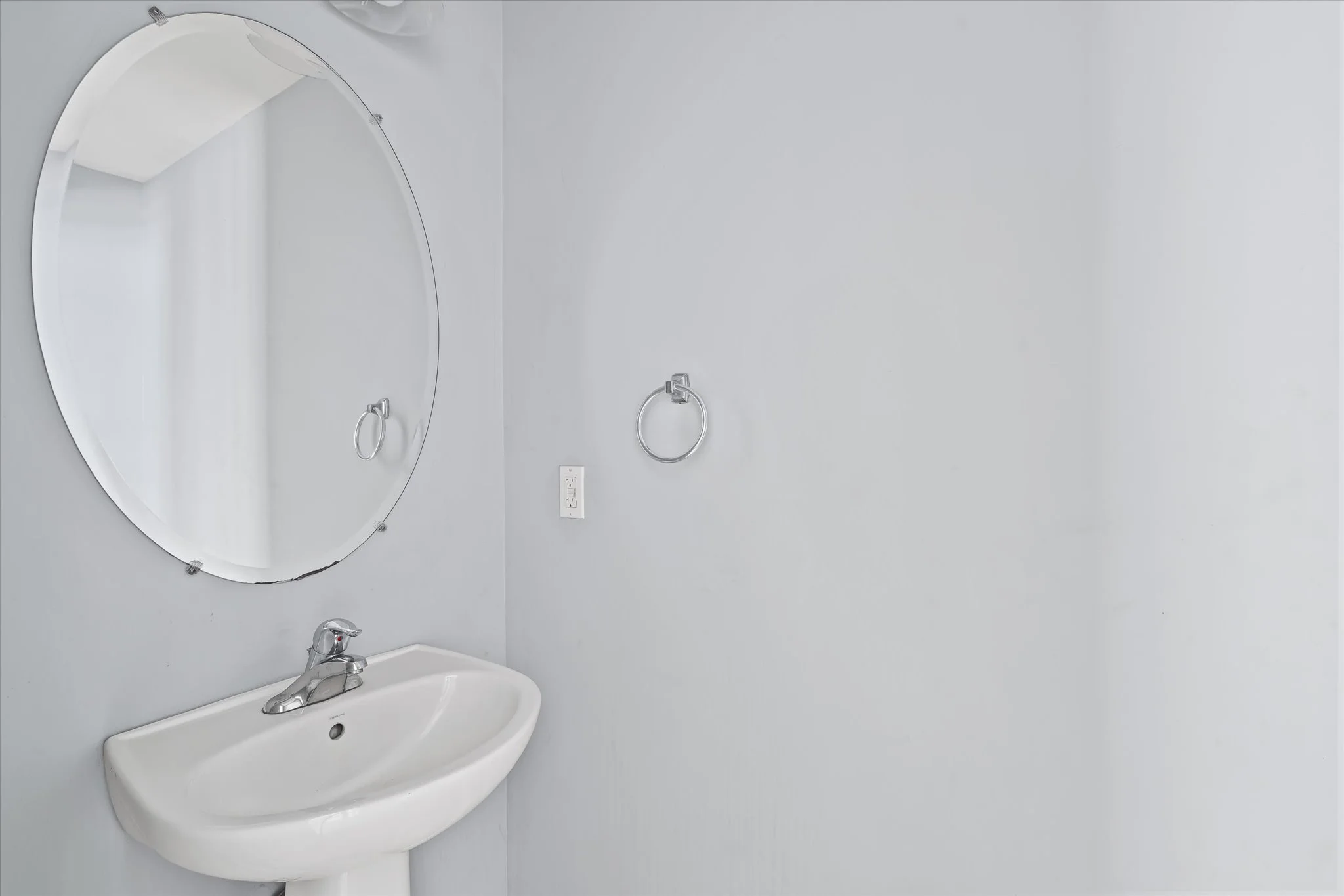 03-Half Bathroom.jpg