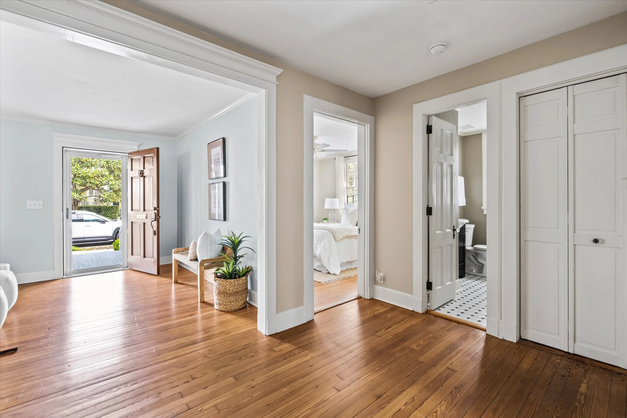 03-Entryway.jpg