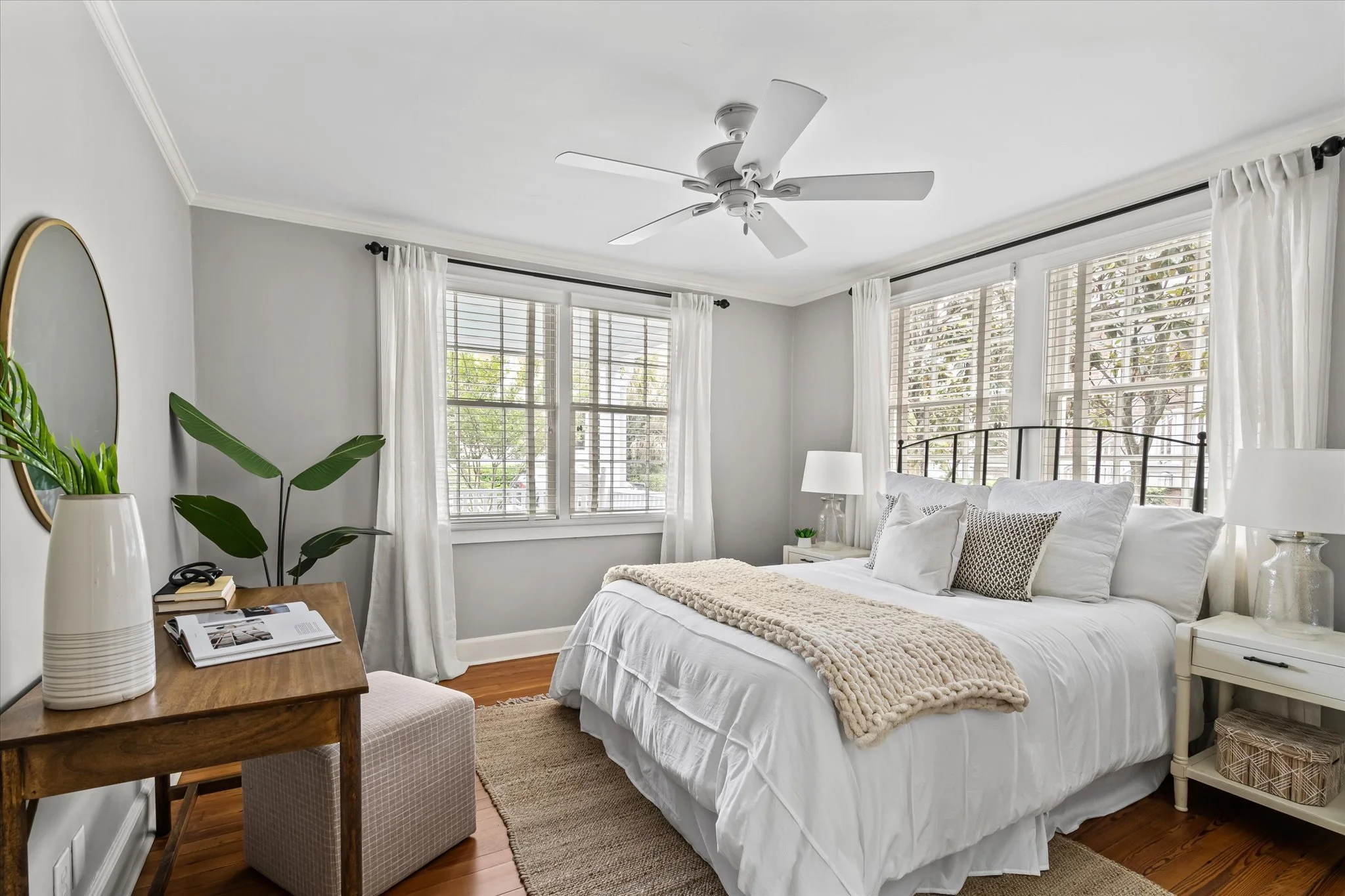 04-Bedroom 1.jpg
