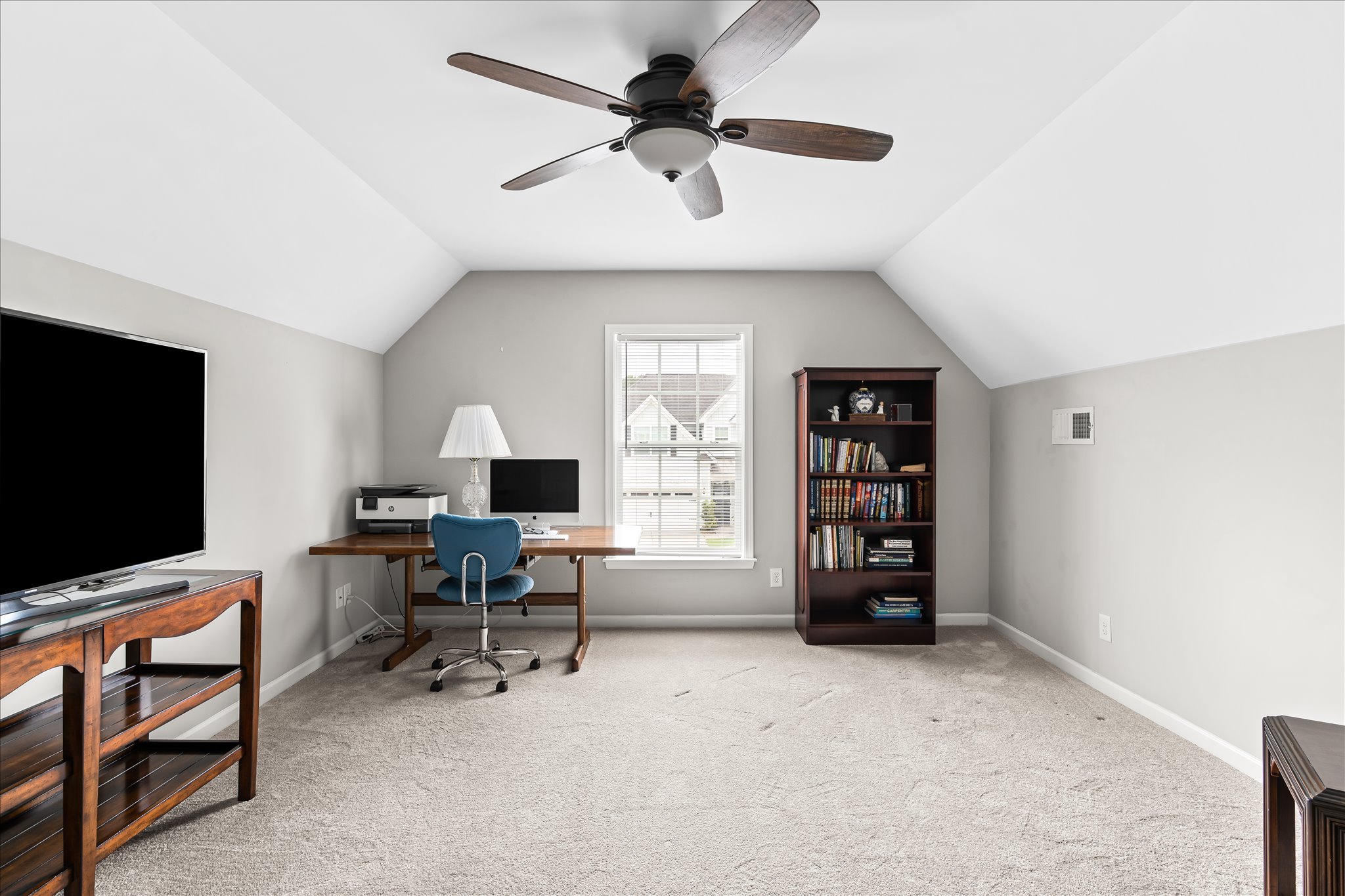 16 Bonus Room.jpg