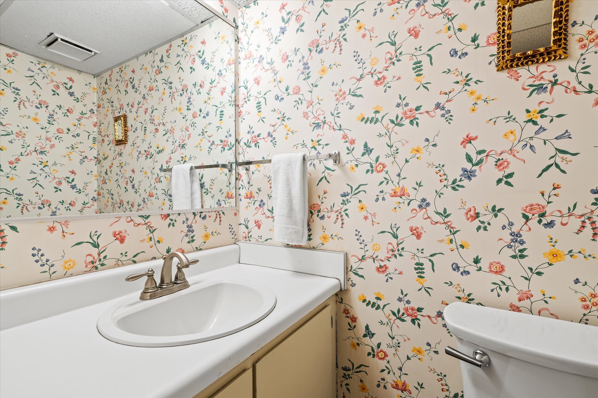 03-Half Bath.jpg