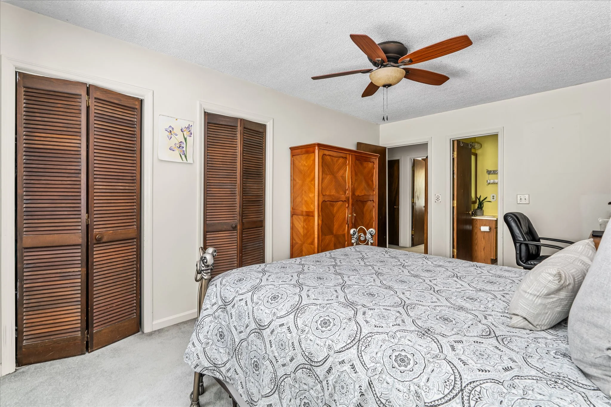 13 Bedroom.jpg
