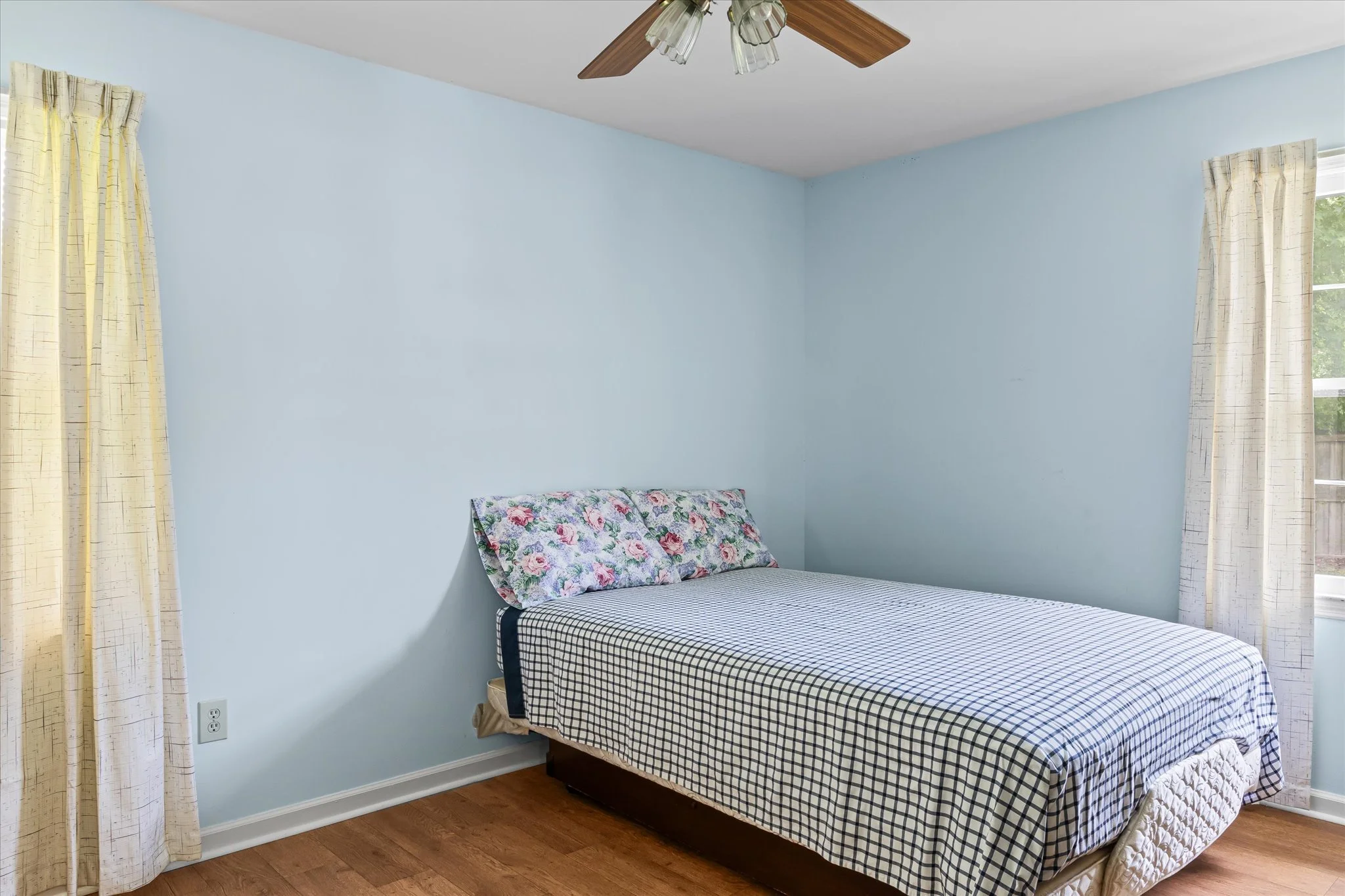 9-Blue Bedroom.jpg