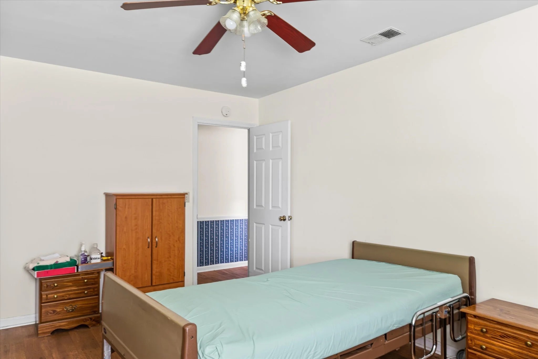 16-PrimaryBedroom & hallway.jpg