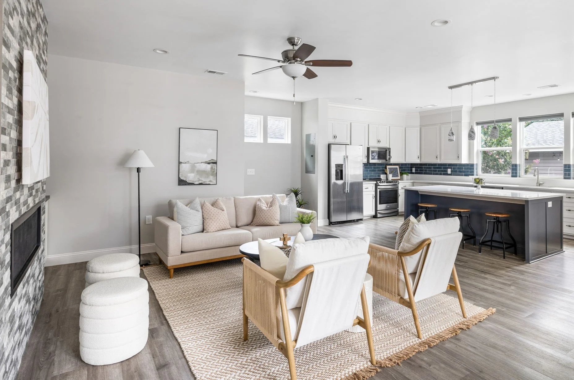 7-LivingRm chairs.jpg
