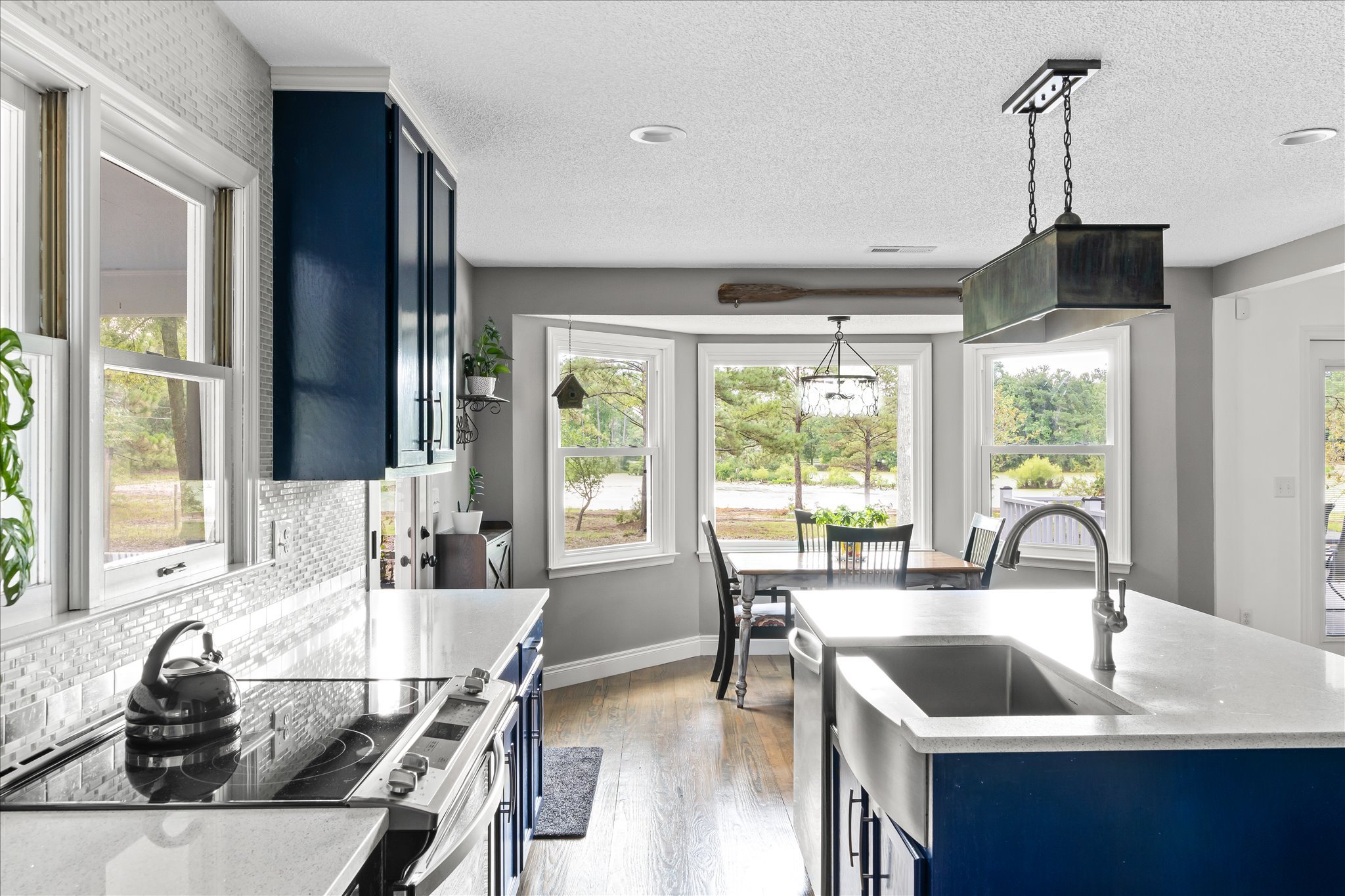 11-Kitchen.jpg
