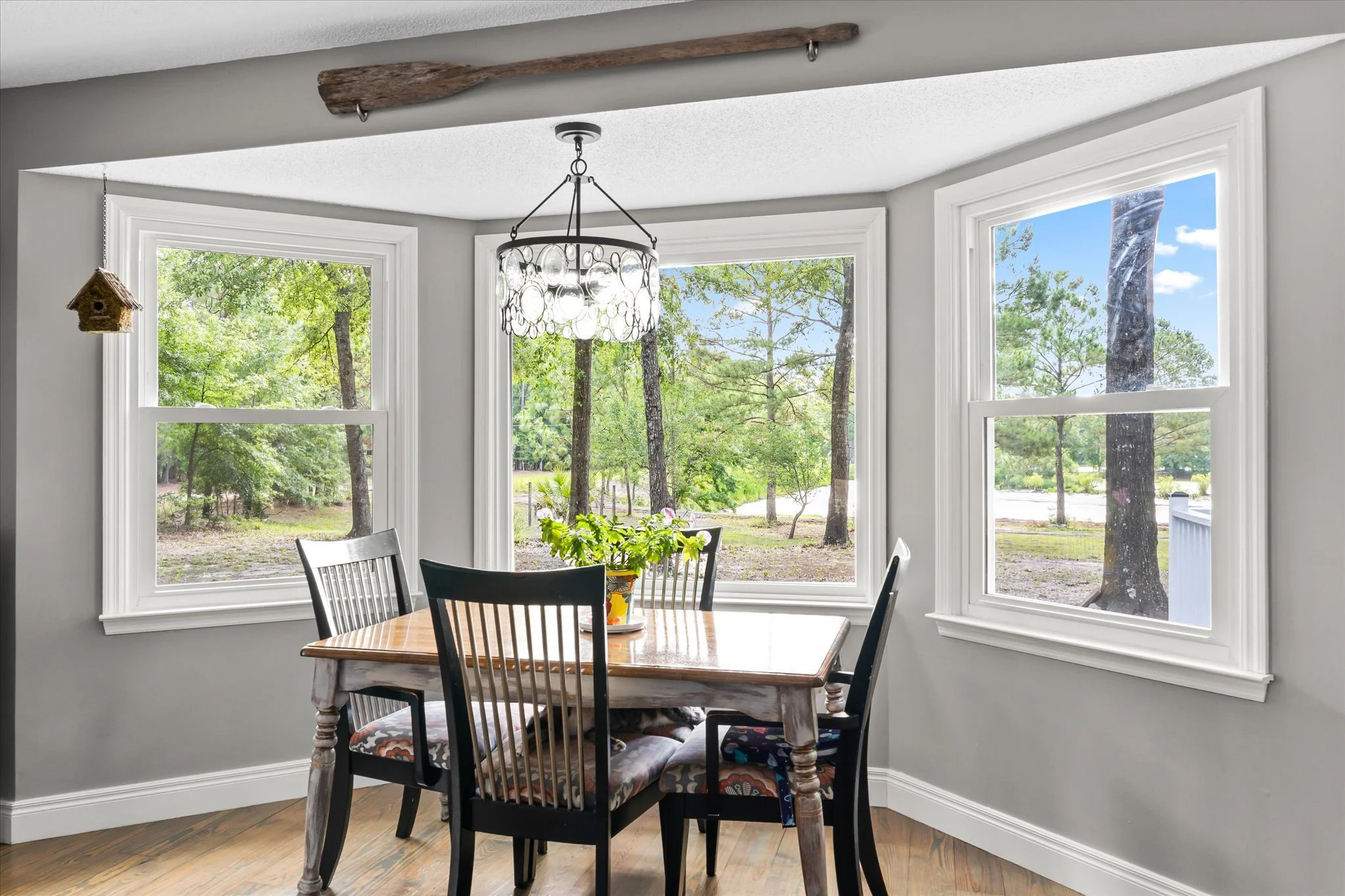 12-Breakfast Nook.jpg