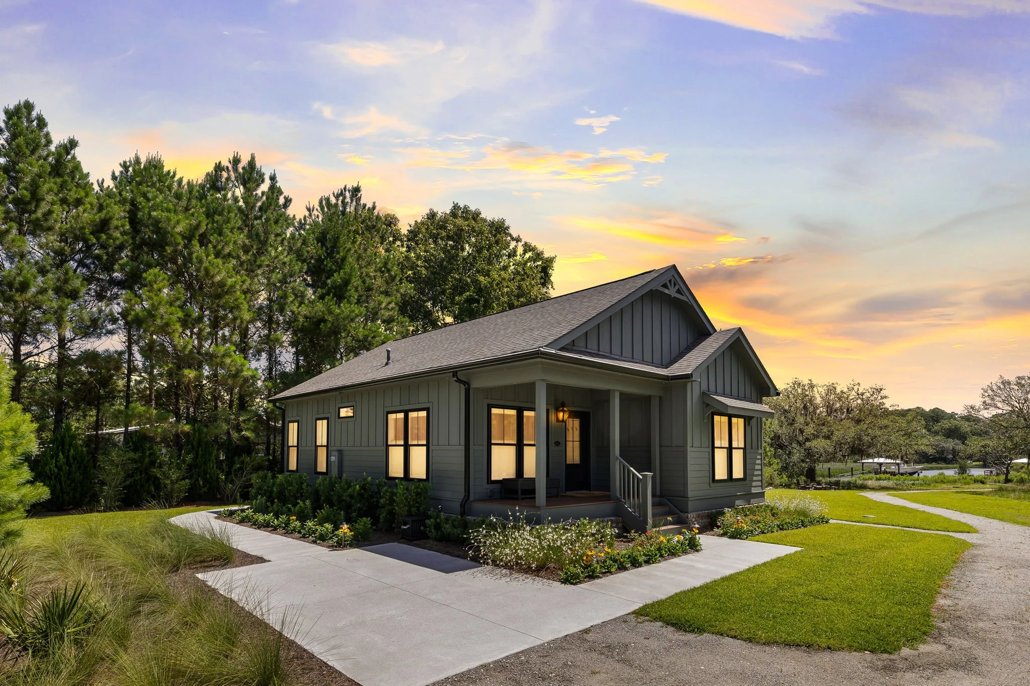 Hollywood: 7344 Eddy Farm Road