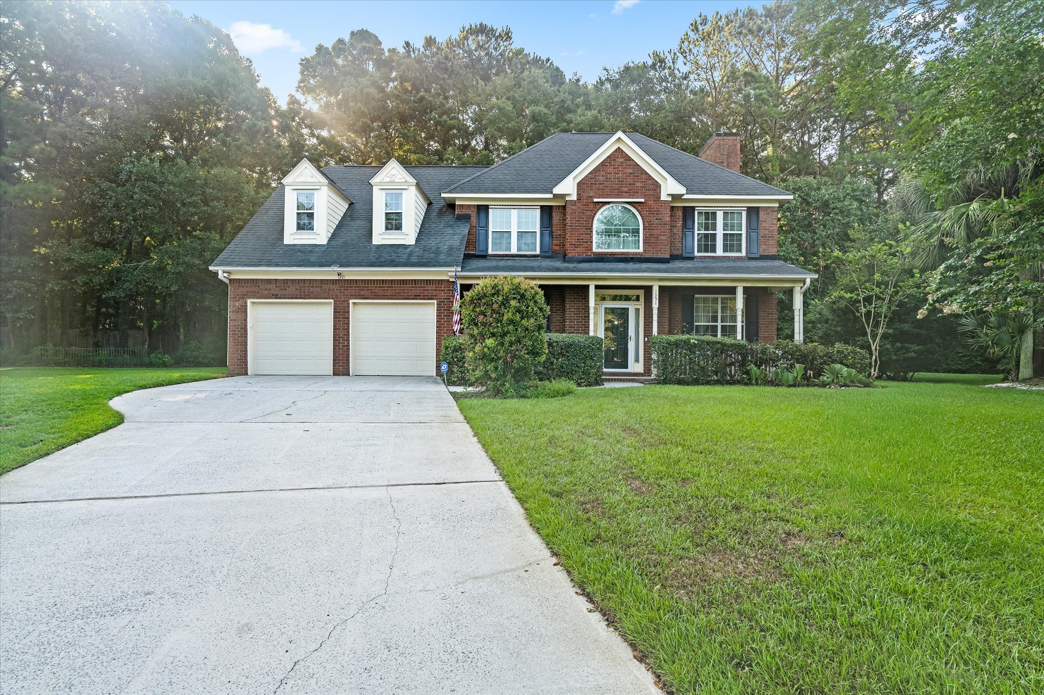 01-Exterior Front.jpg
