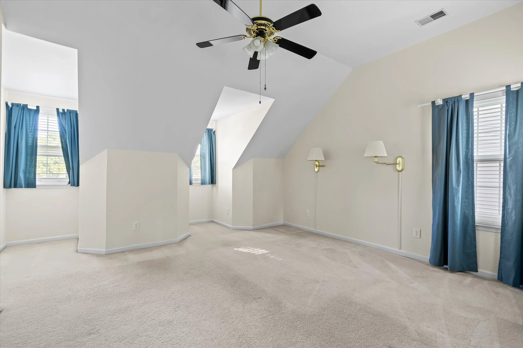 21-Bedroom 4.jpg