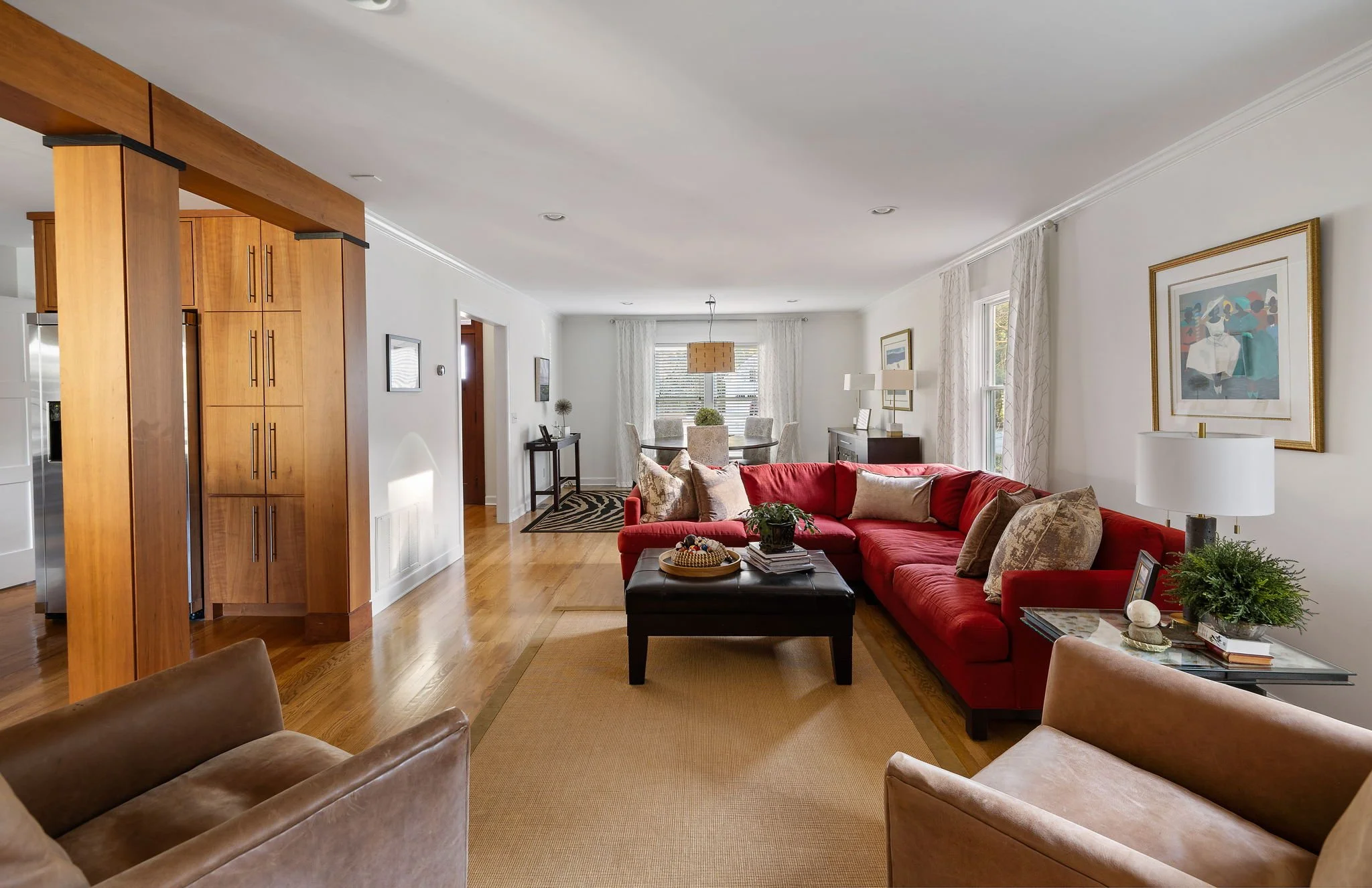 9-web-or-mls-272 Bampfield Dr-4.jpg