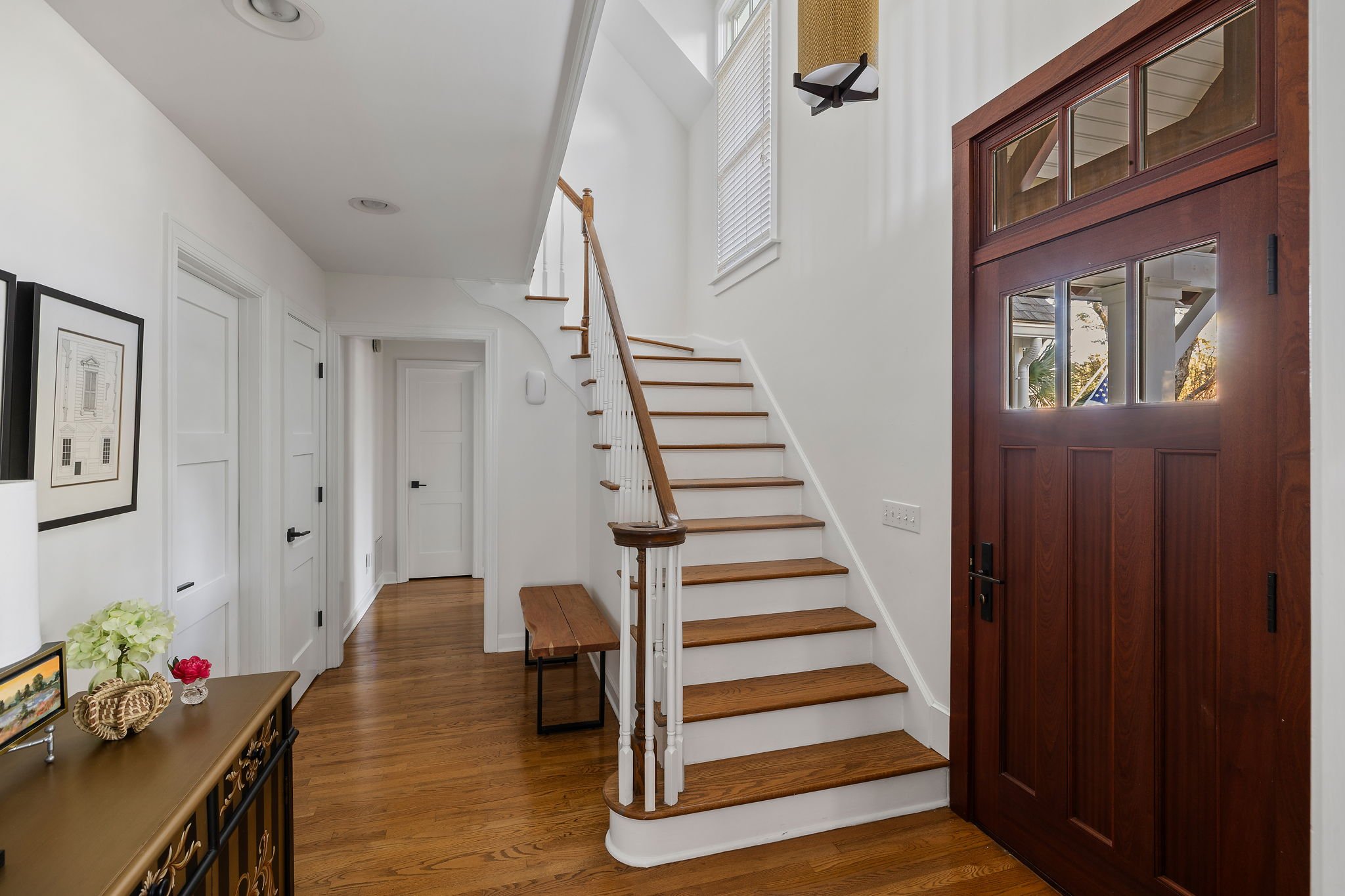 16-web-or-mls-272 Bampfield Dr-16.jpg