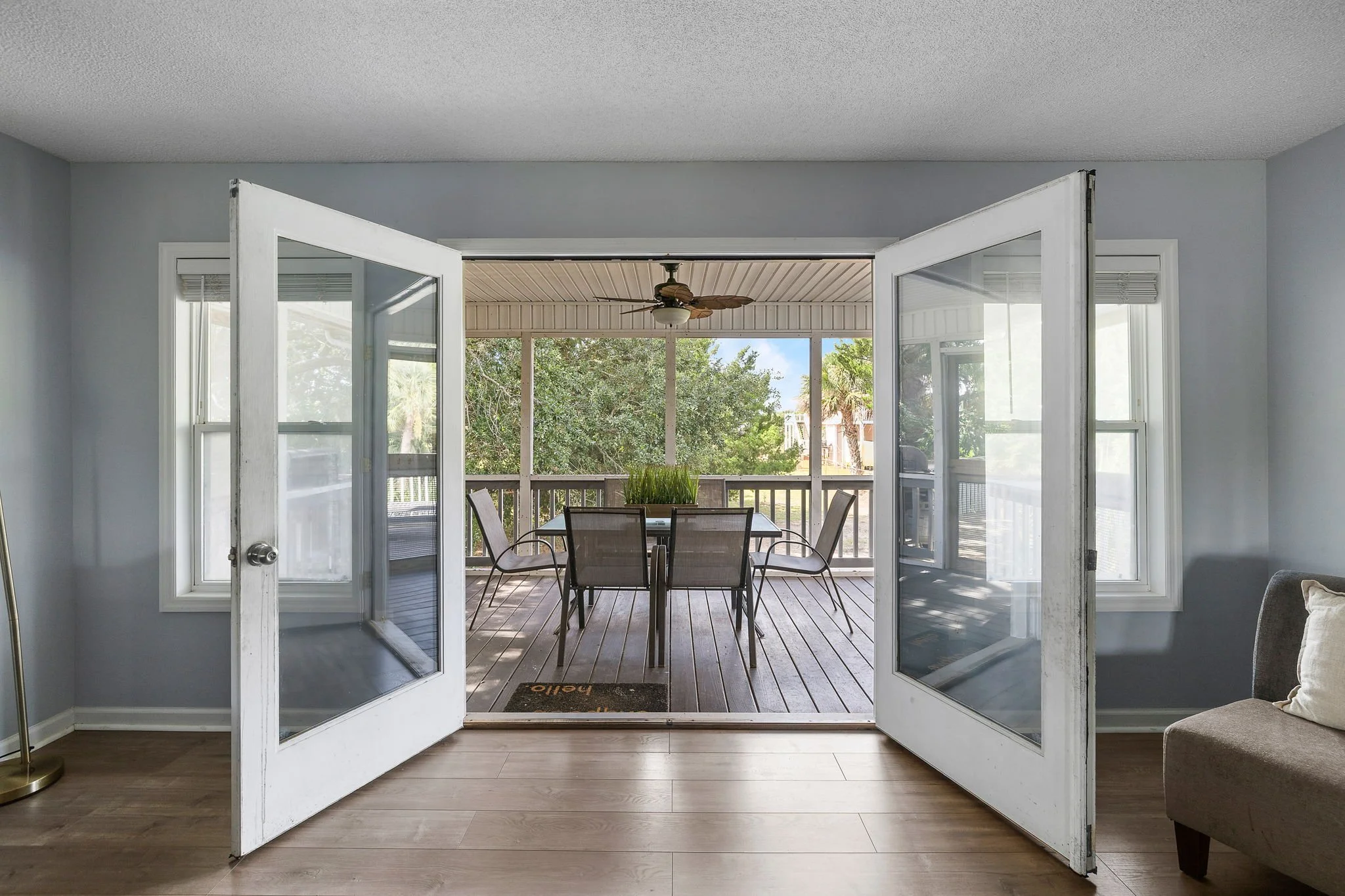 6  porch.jpg