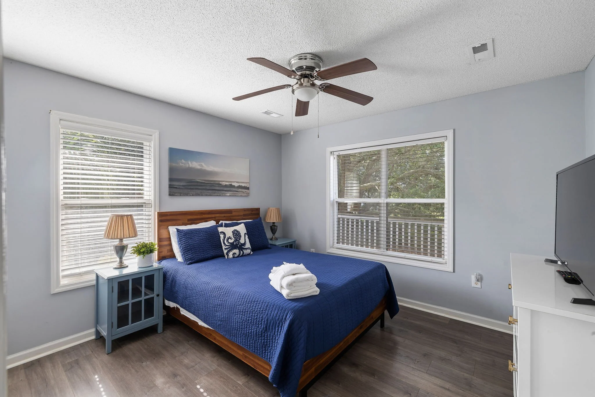 13 bedroom.jpg